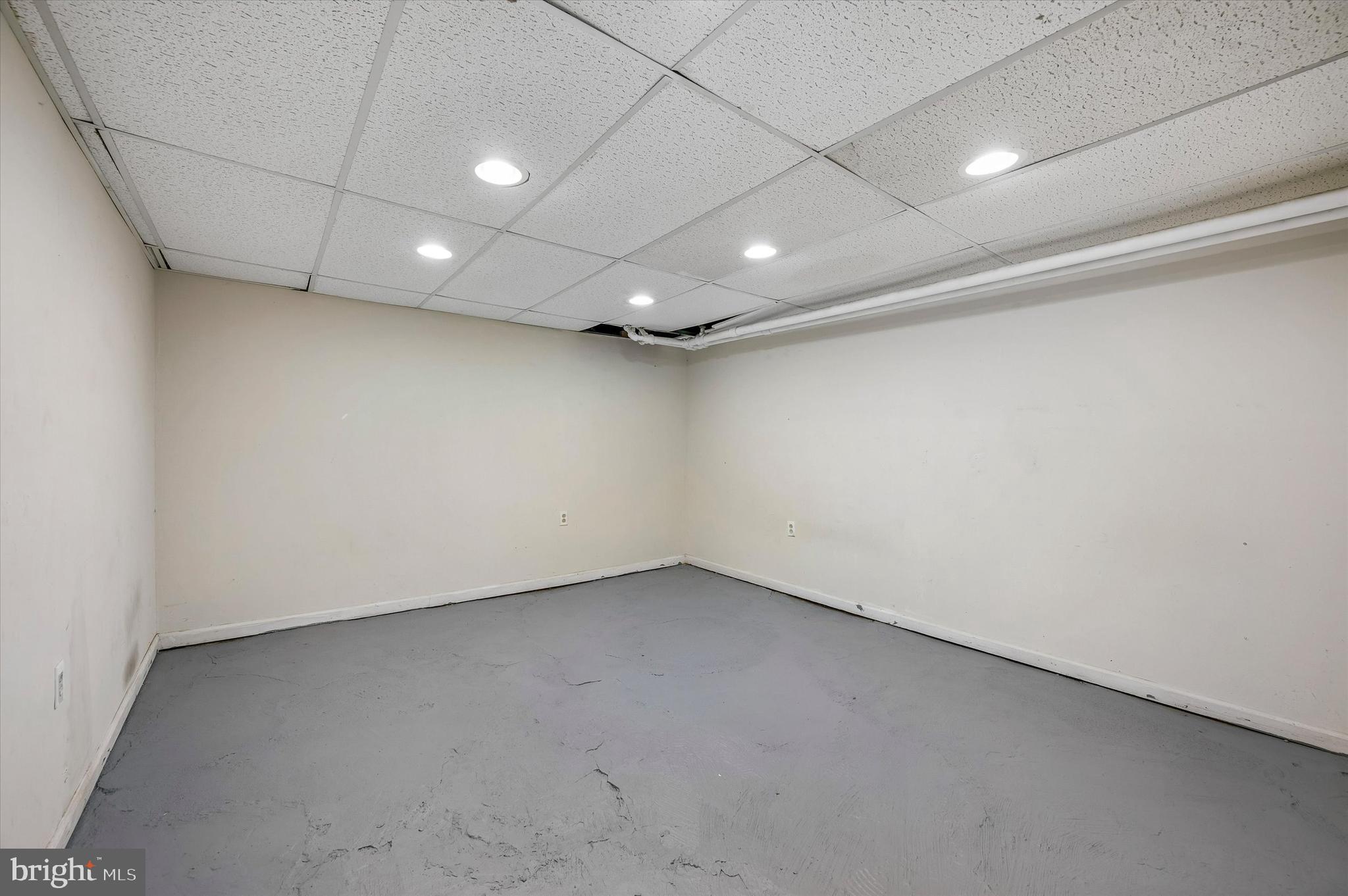 ROXBOROUGH - Residential