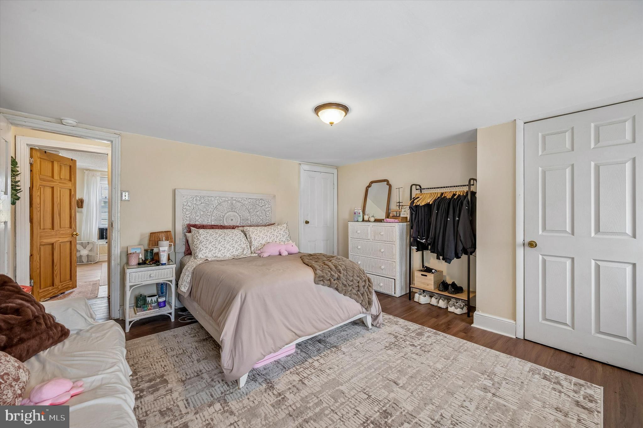 ROXBOROUGH - Residential