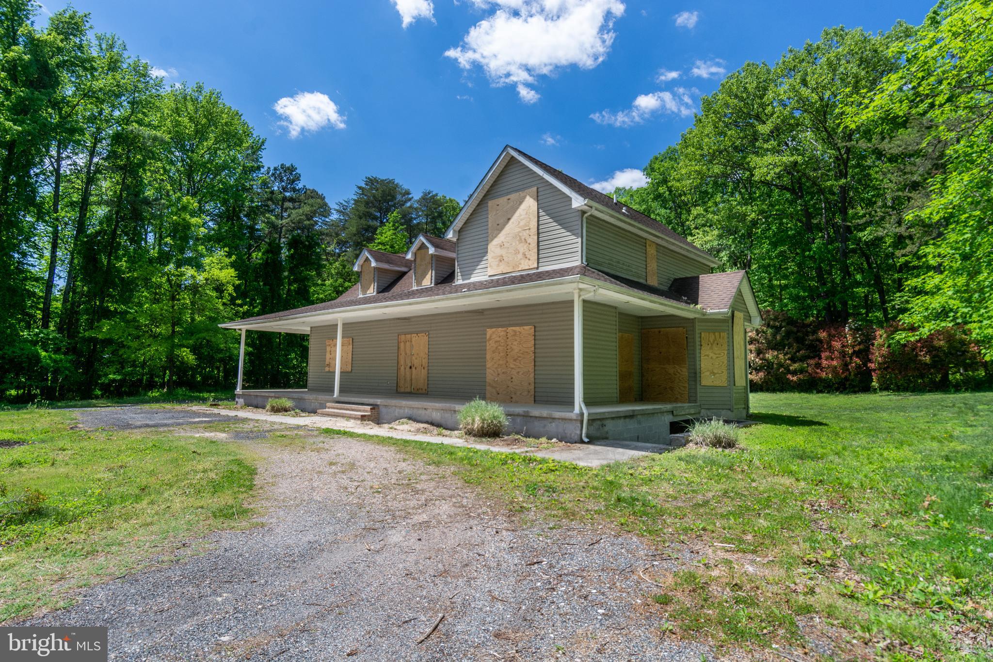 MIDDLE RIVER - Residential