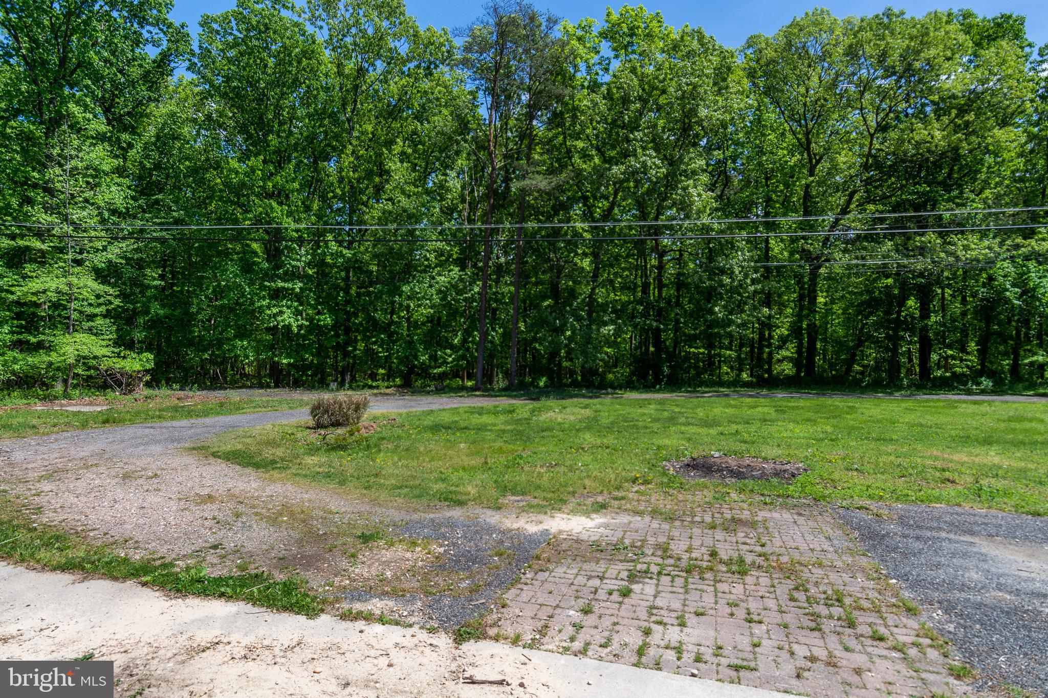 MIDDLE RIVER - Residential