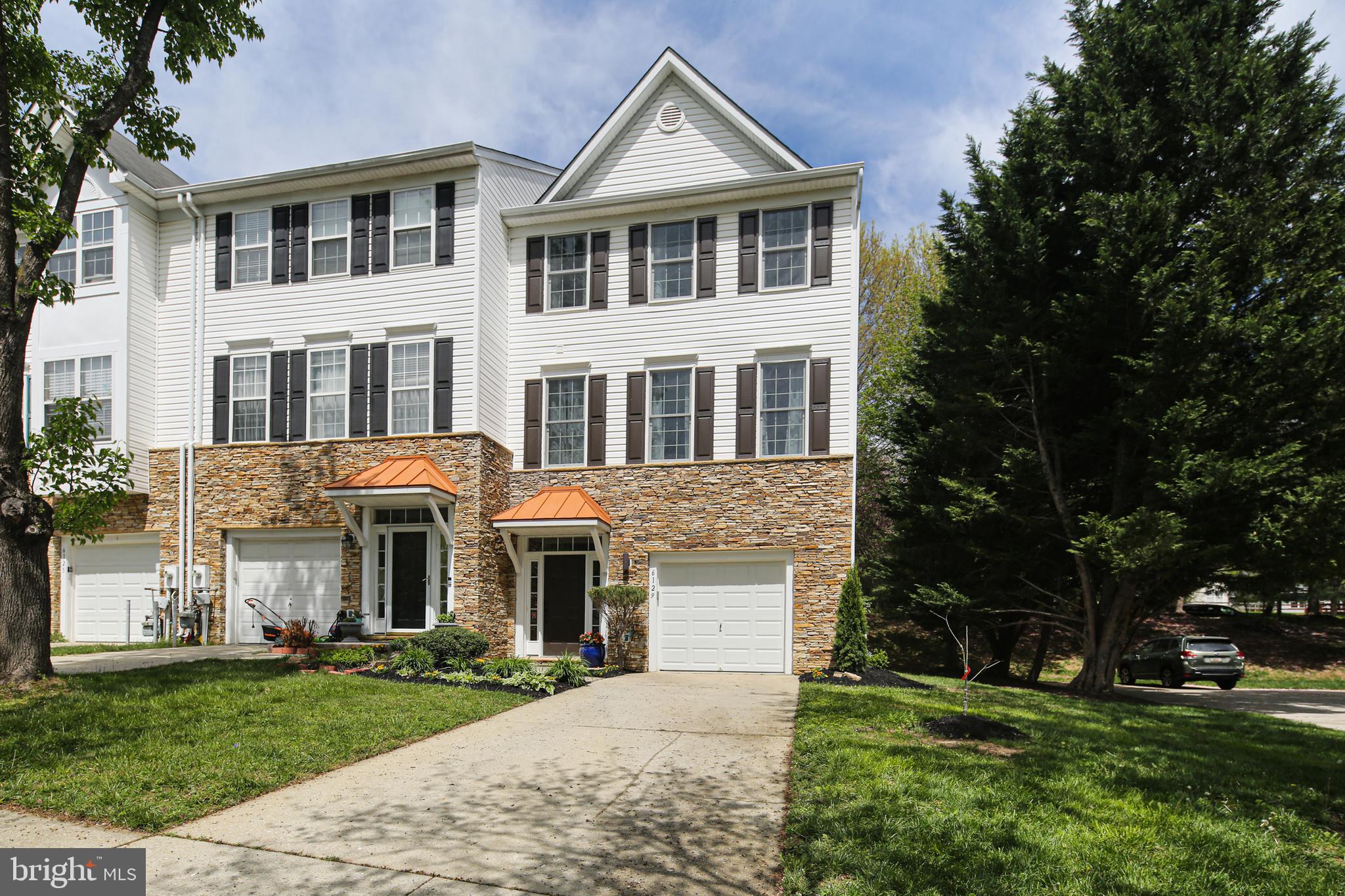 RIVER HILL - Residential