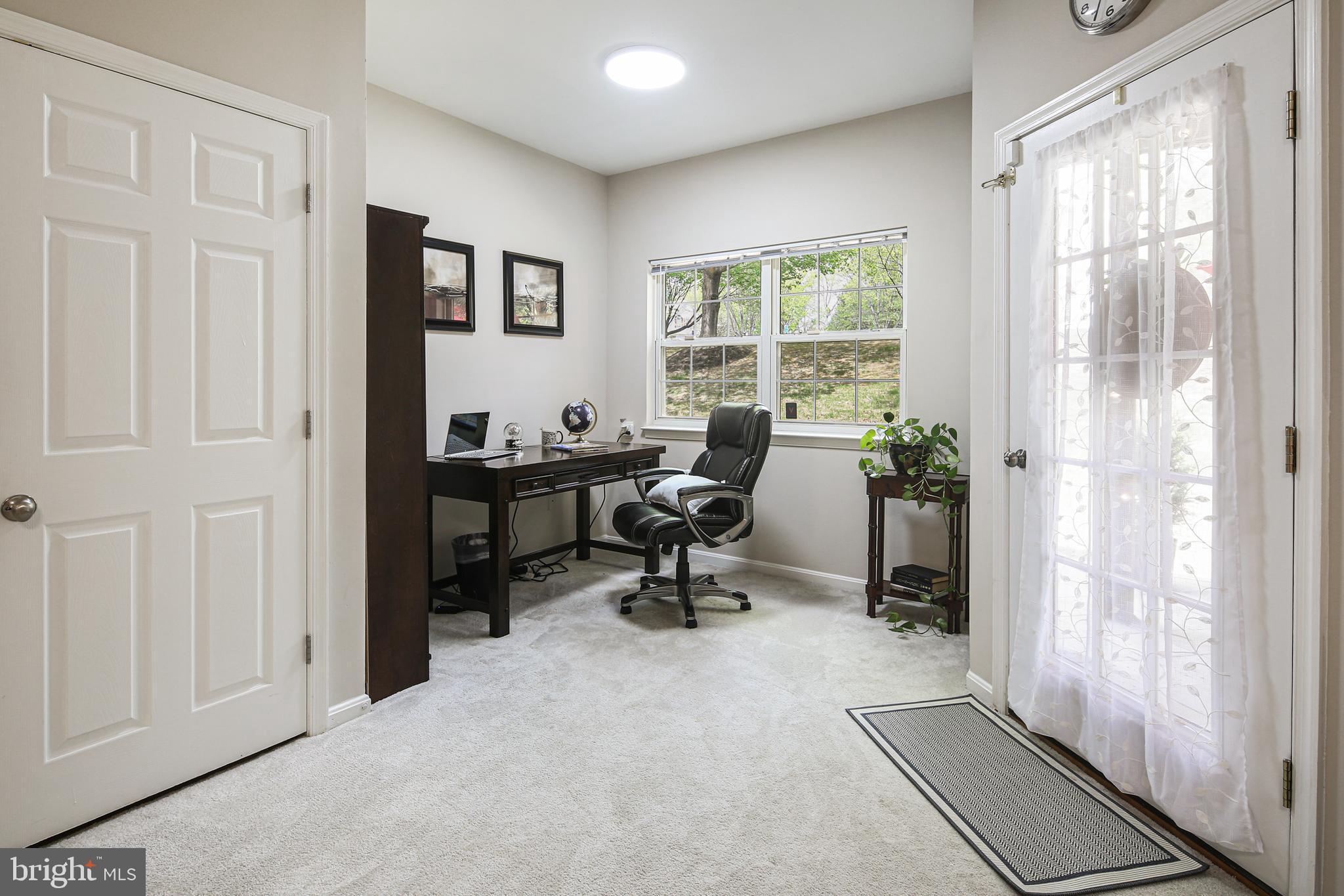 RIVER HILL - Residential