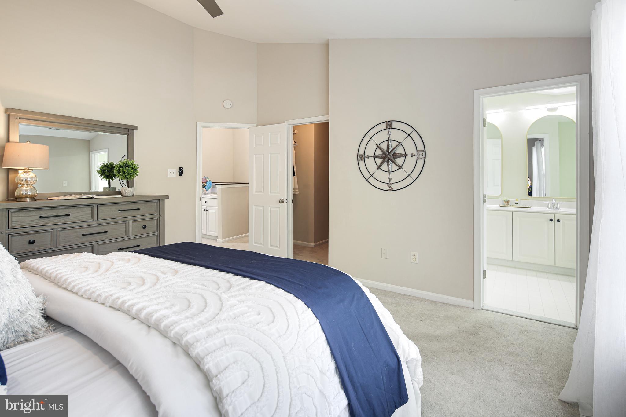 RIVER HILL - Residential