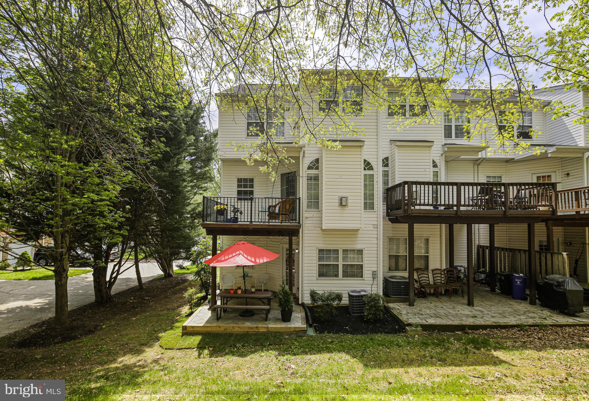 RIVER HILL - Residential