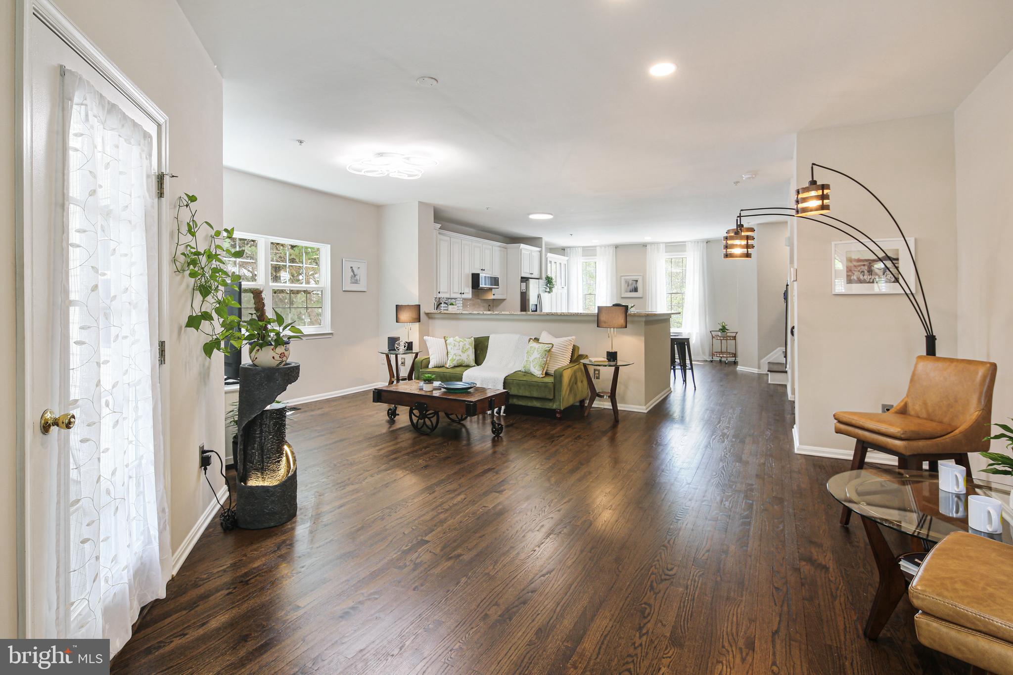 RIVER HILL - Residential