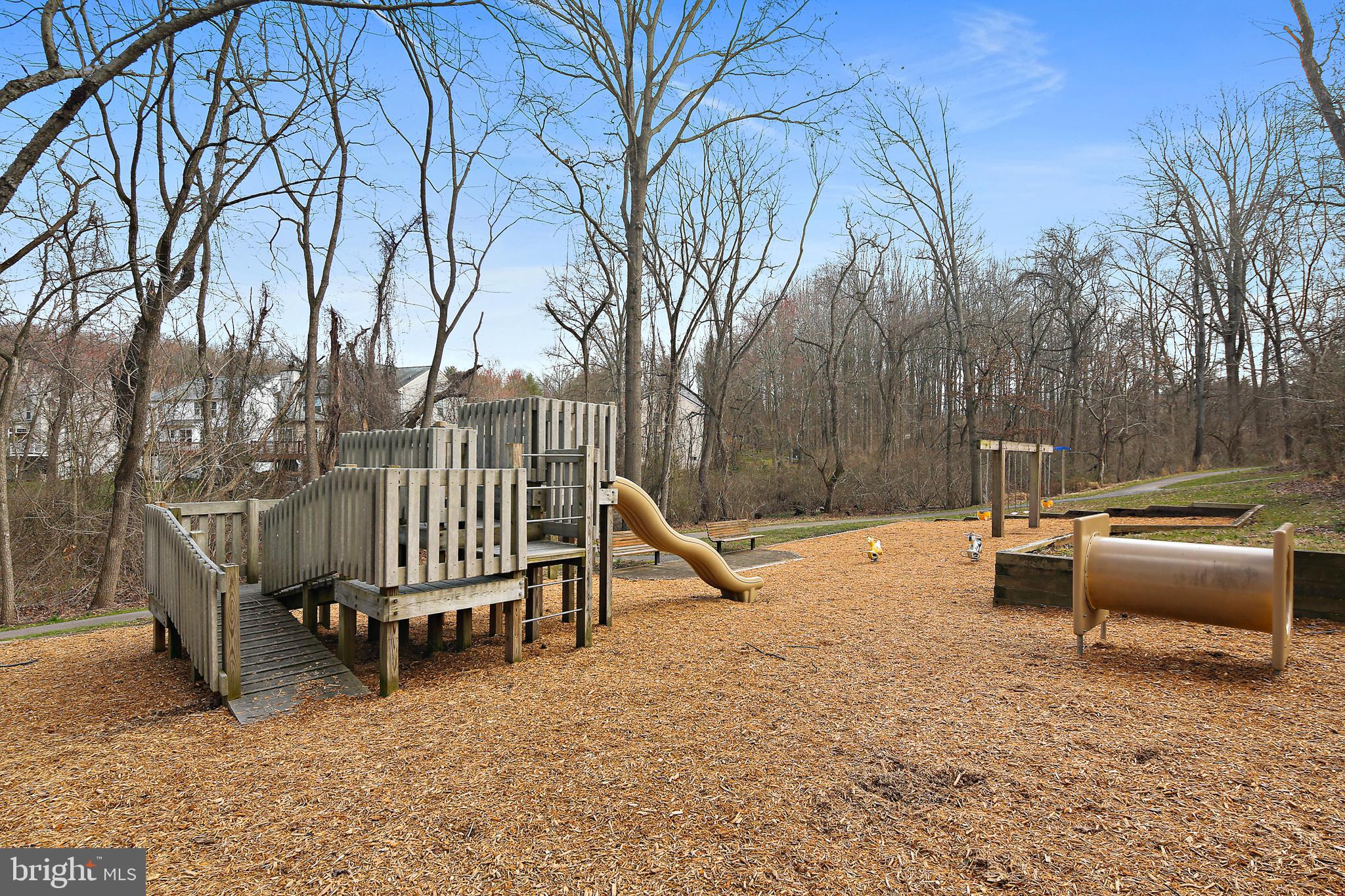 RIVER HILL - Residential