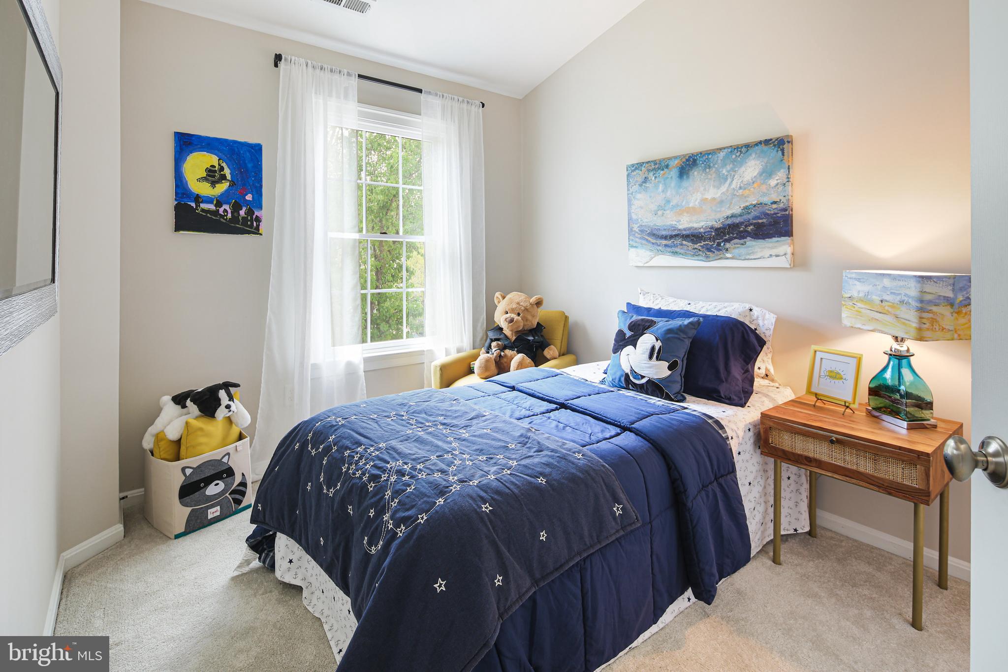 RIVER HILL - Residential