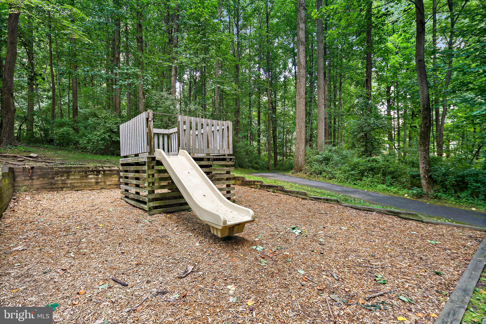 RIVER HILL - Residential