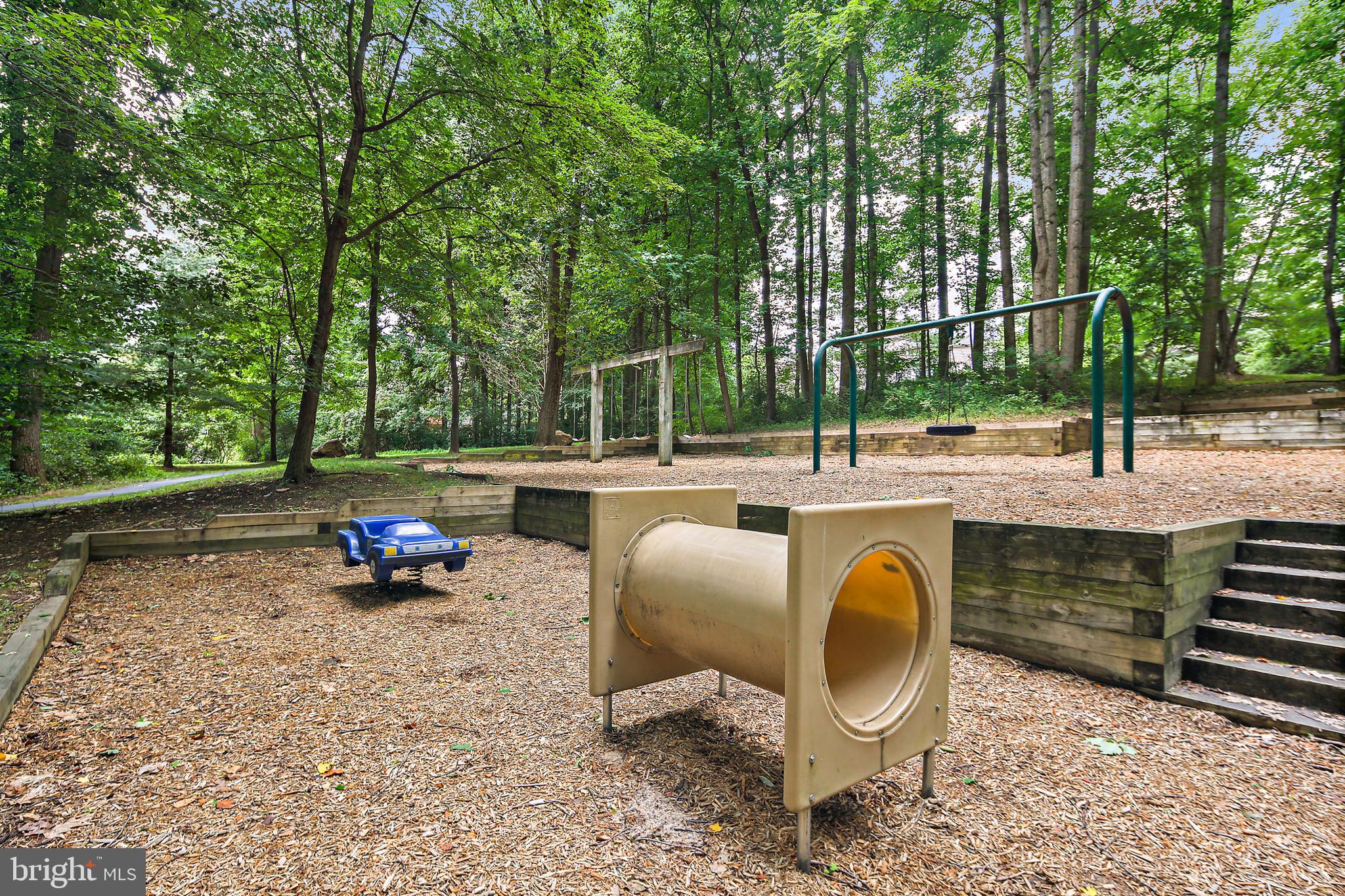 RIVER HILL - Residential