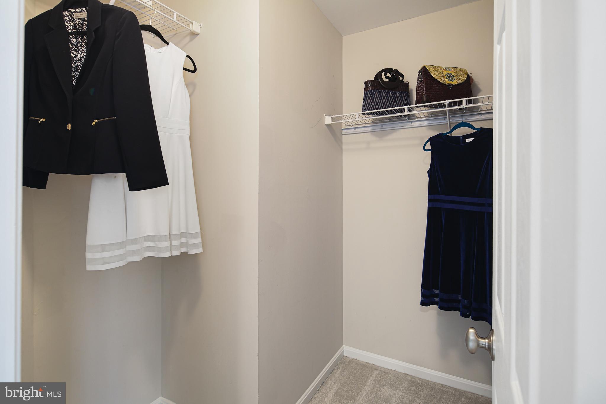 RIVER HILL - Residential