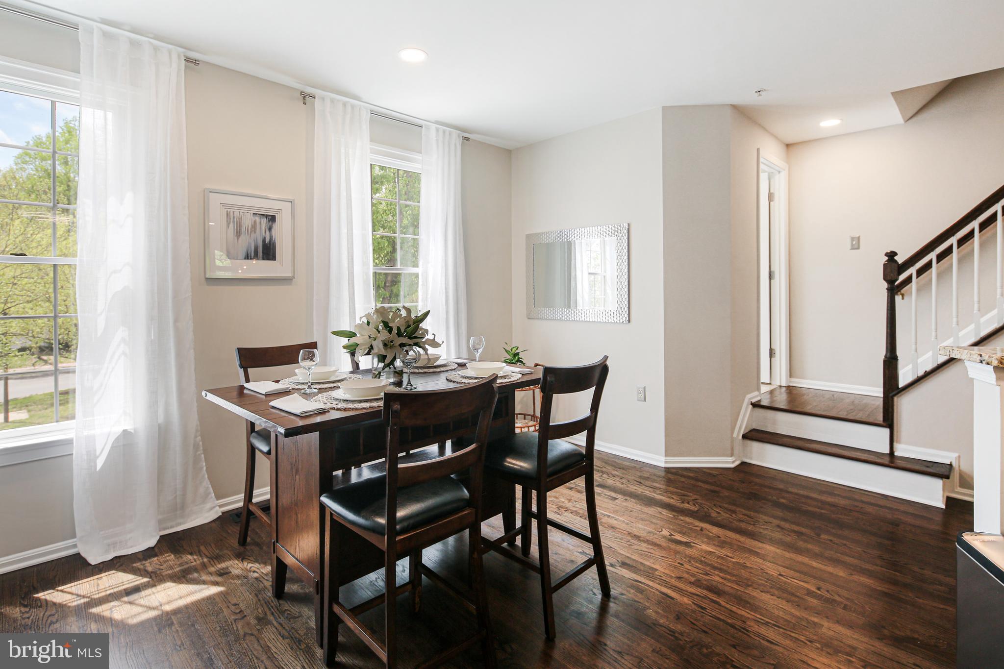 RIVER HILL - Residential