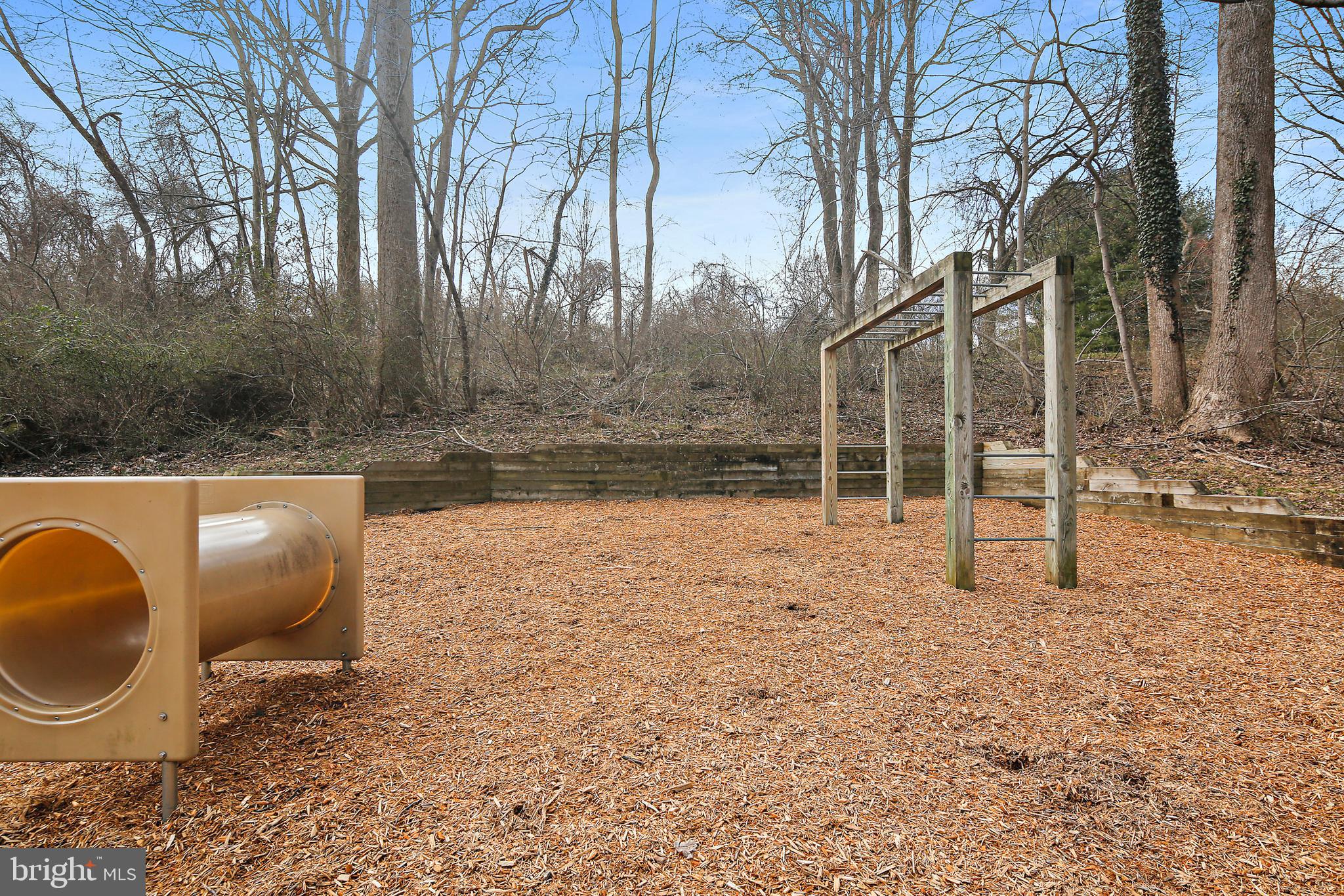 RIVER HILL - Residential