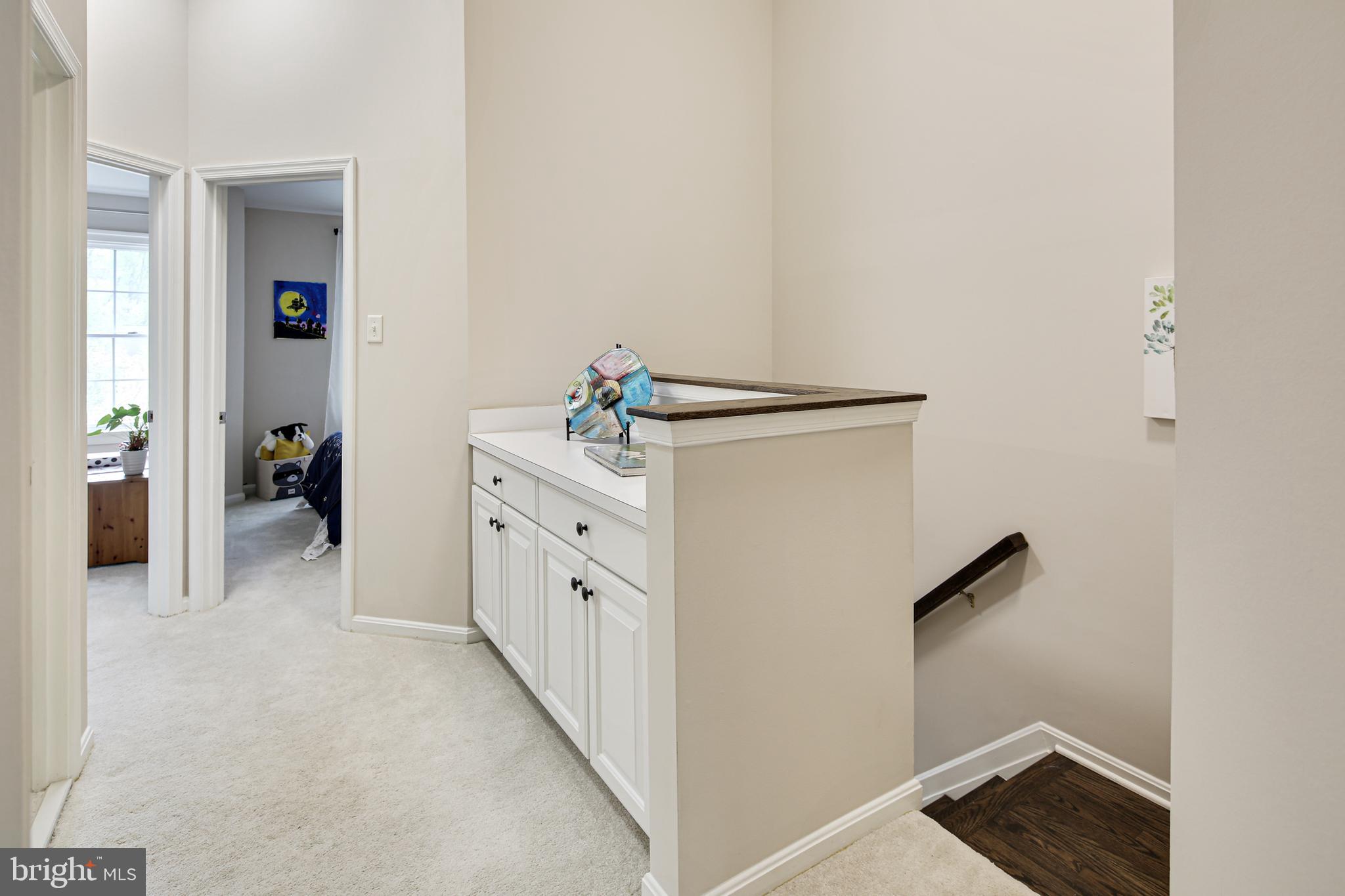 RIVER HILL - Residential