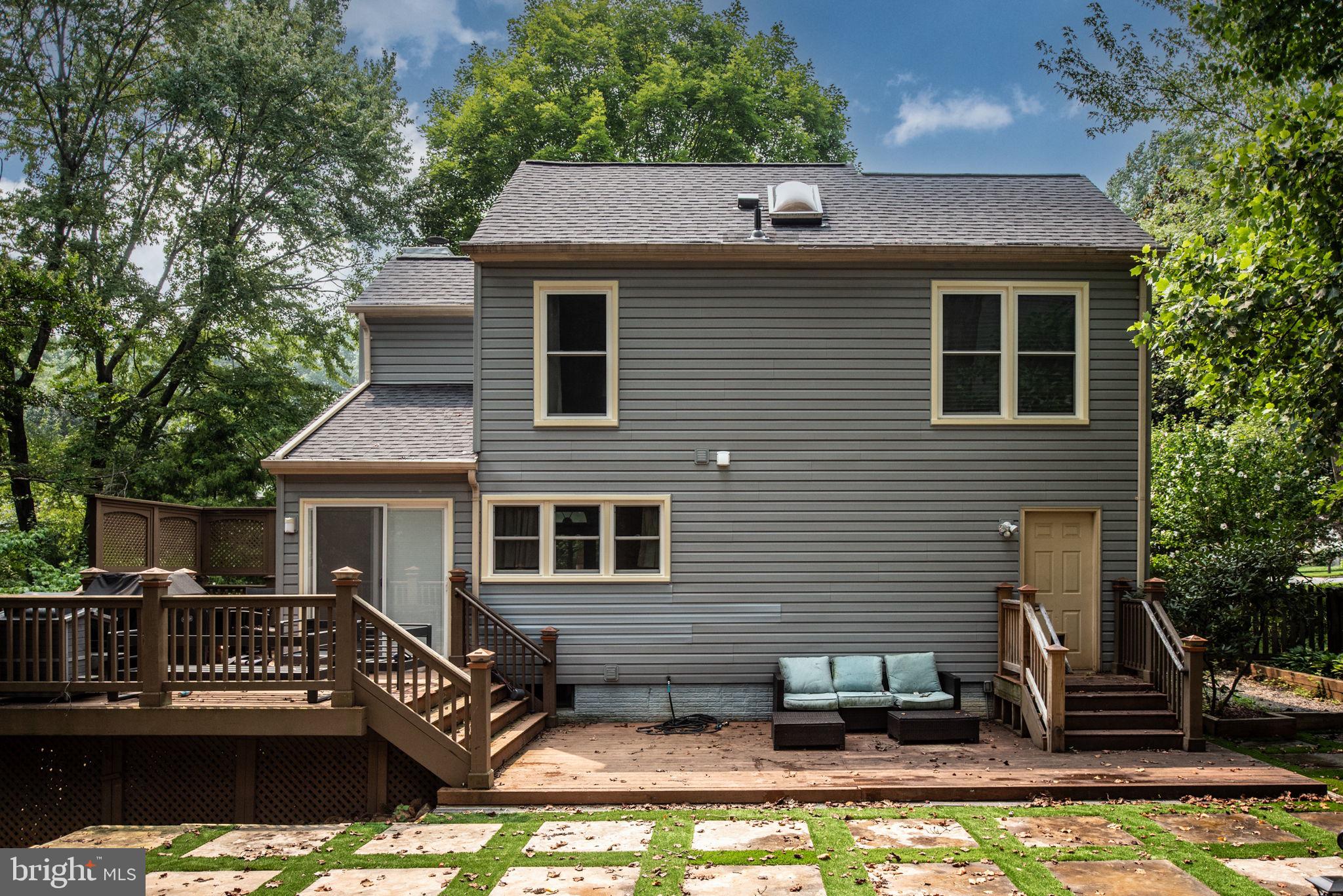 MONTCLAIR - Residential