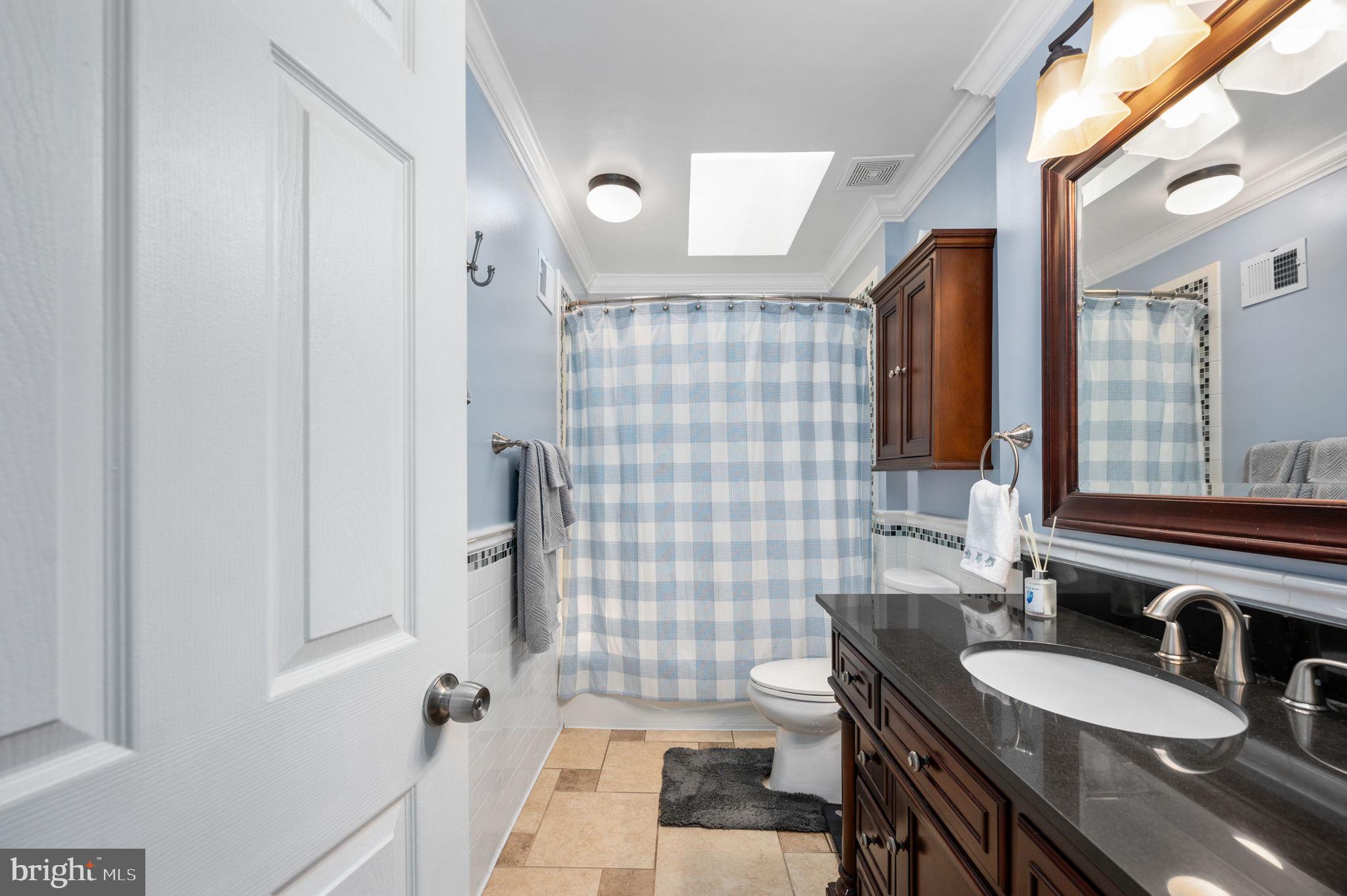 MONTCLAIR - Residential