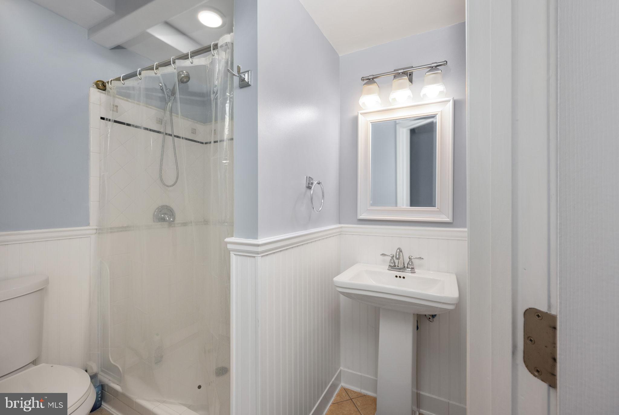 MONTCLAIR - Residential