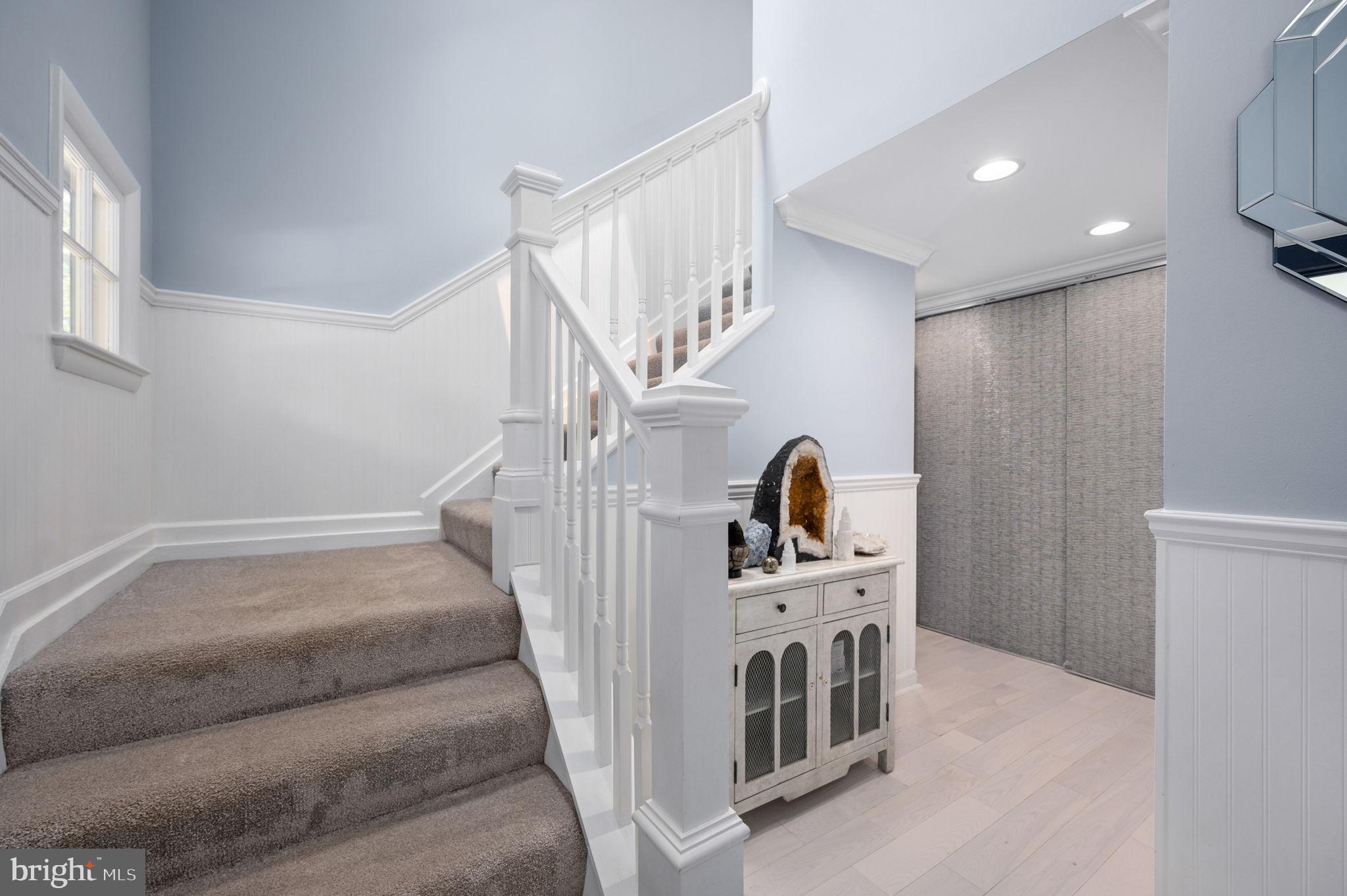 MONTCLAIR - Residential