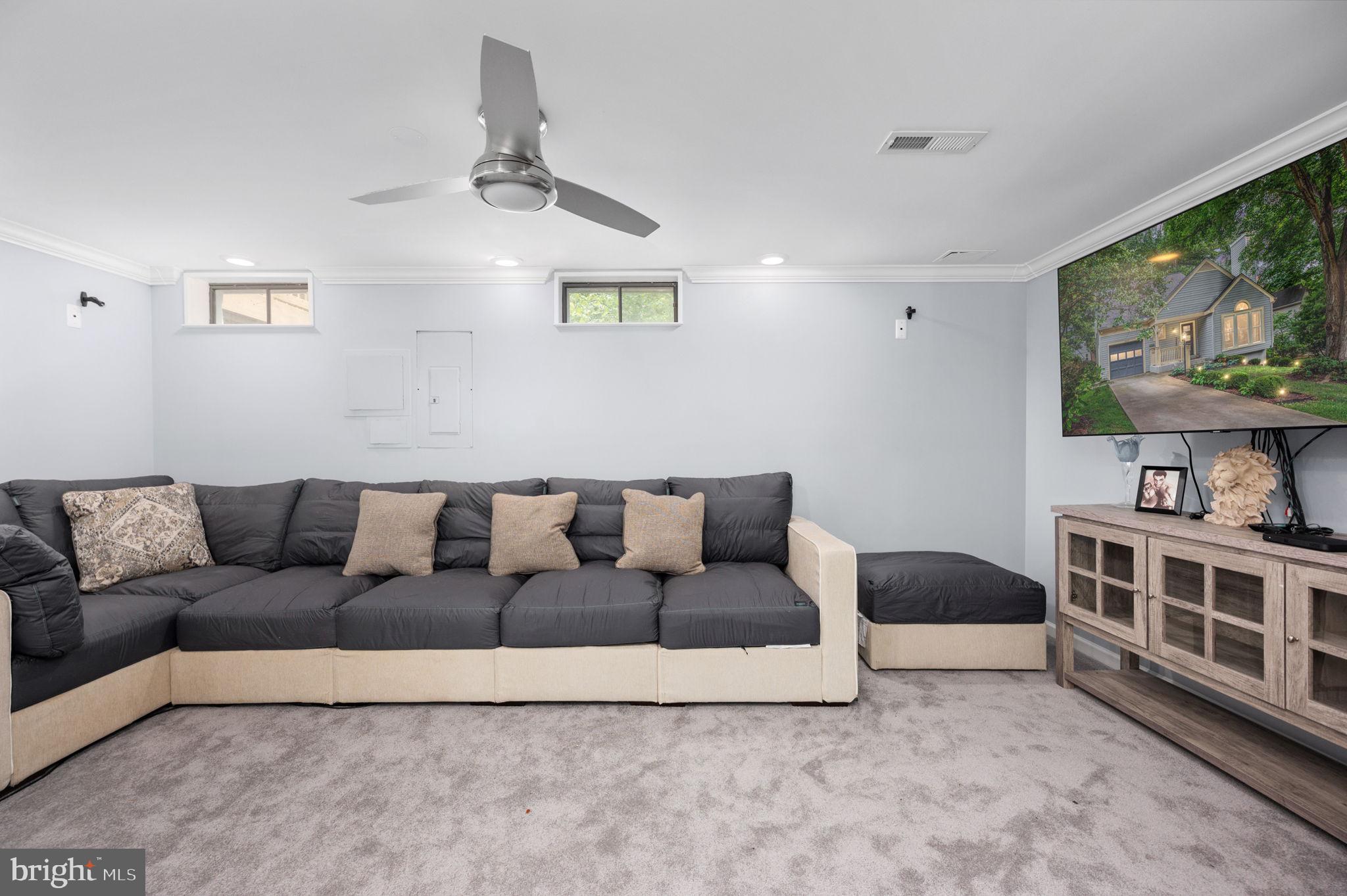 MONTCLAIR - Residential