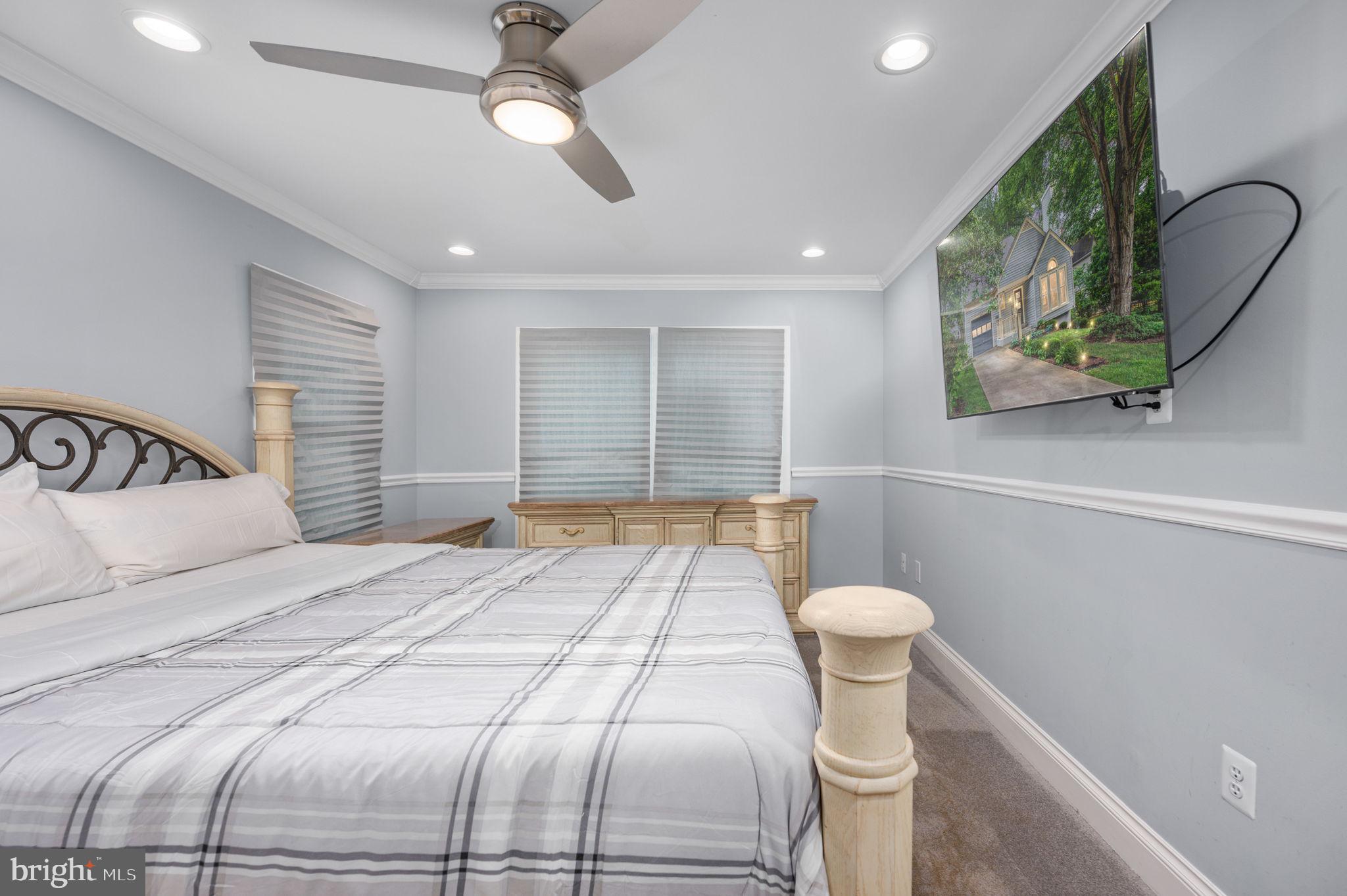 MONTCLAIR - Residential