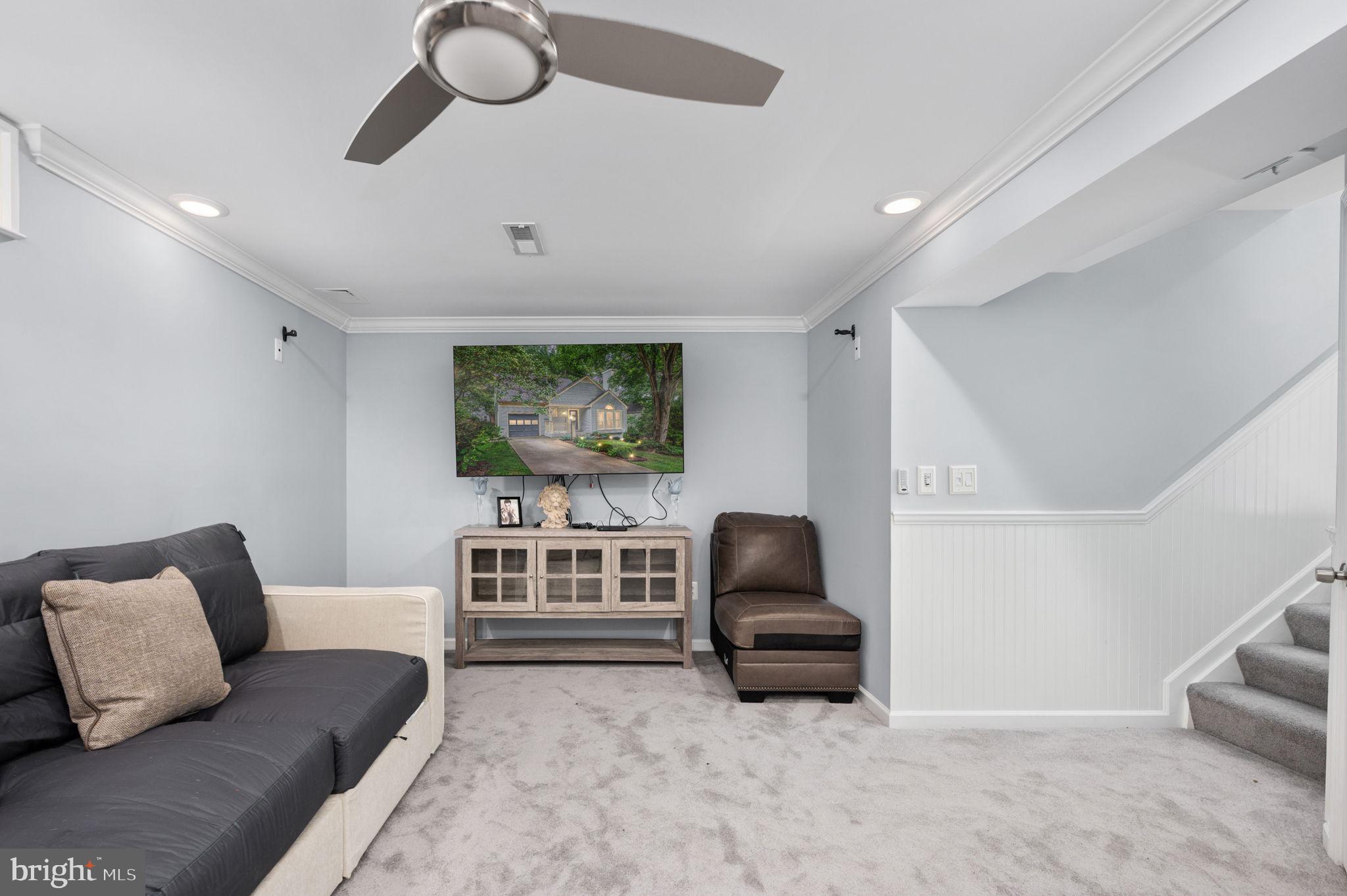 MONTCLAIR - Residential