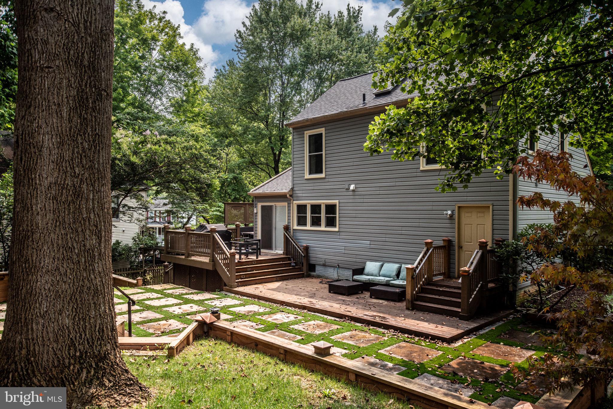 MONTCLAIR - Residential