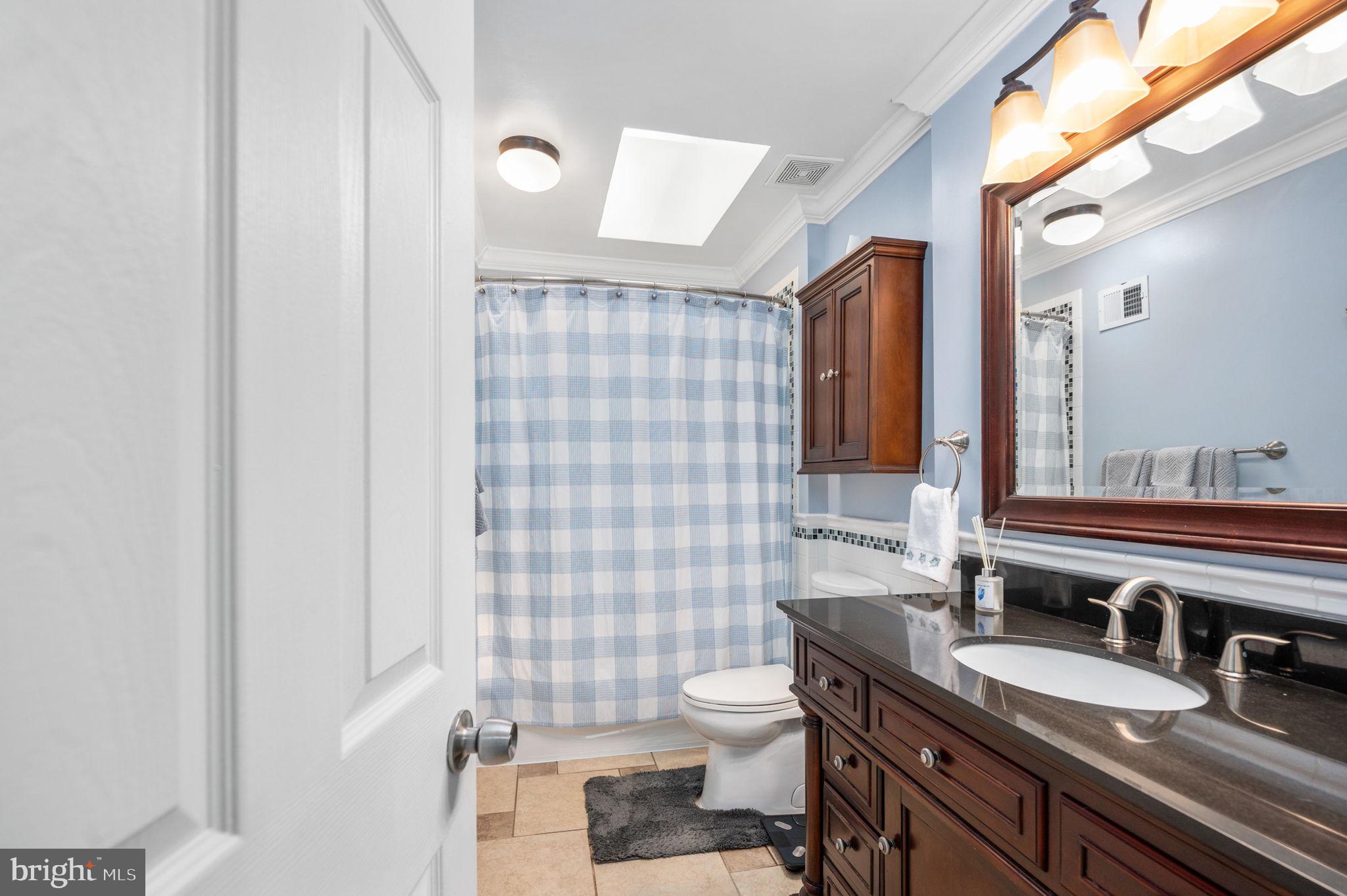 MONTCLAIR - Residential