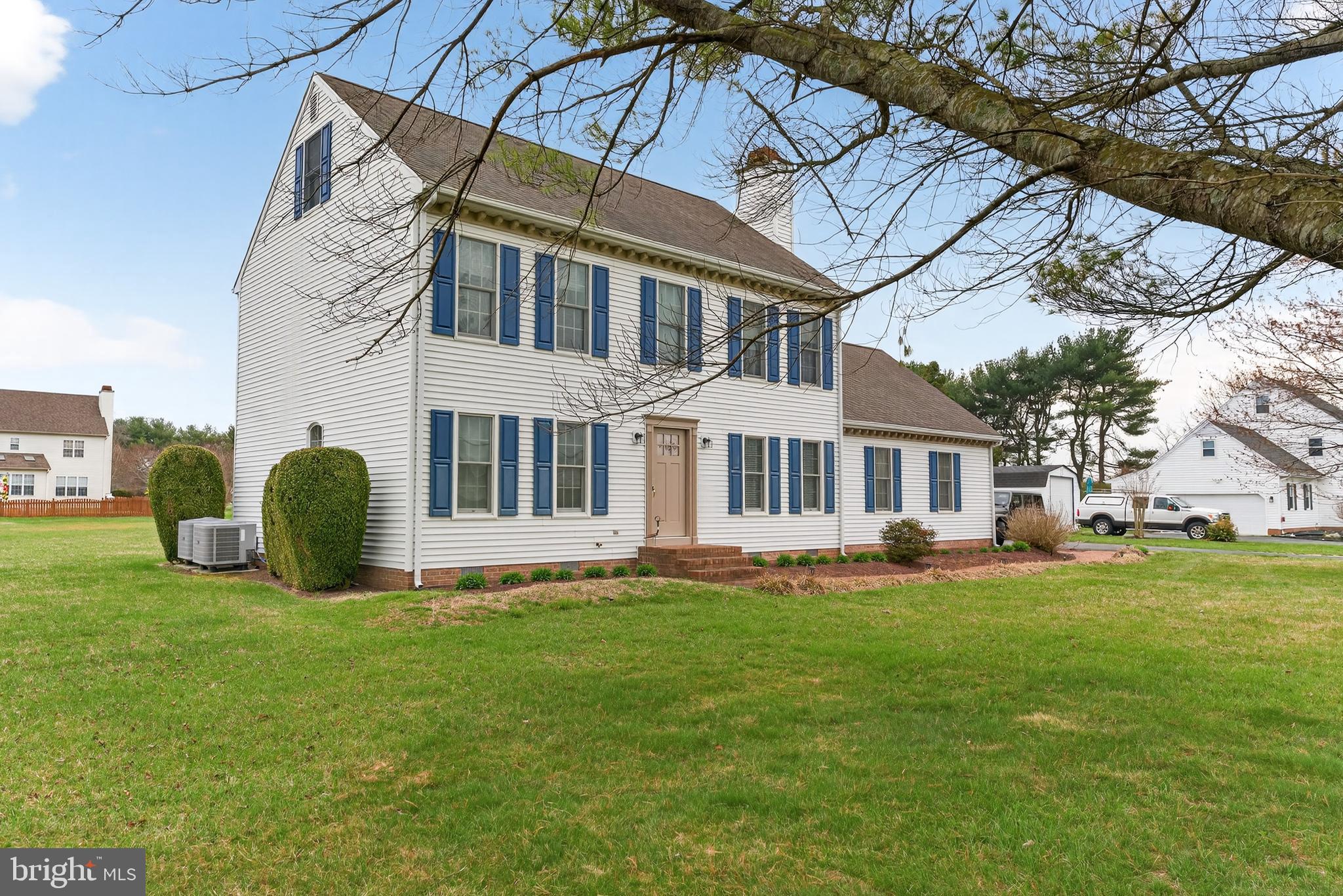 27768 CROOKED OAK LANE