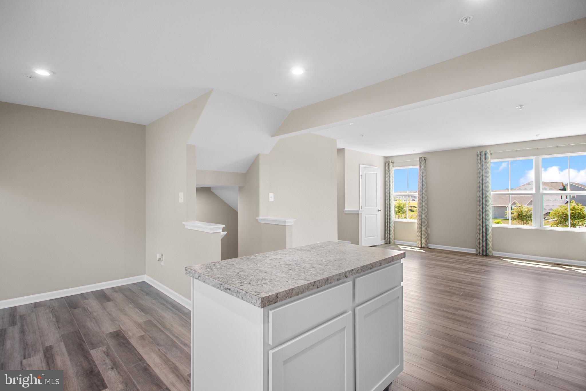 HERON POINT - Residential