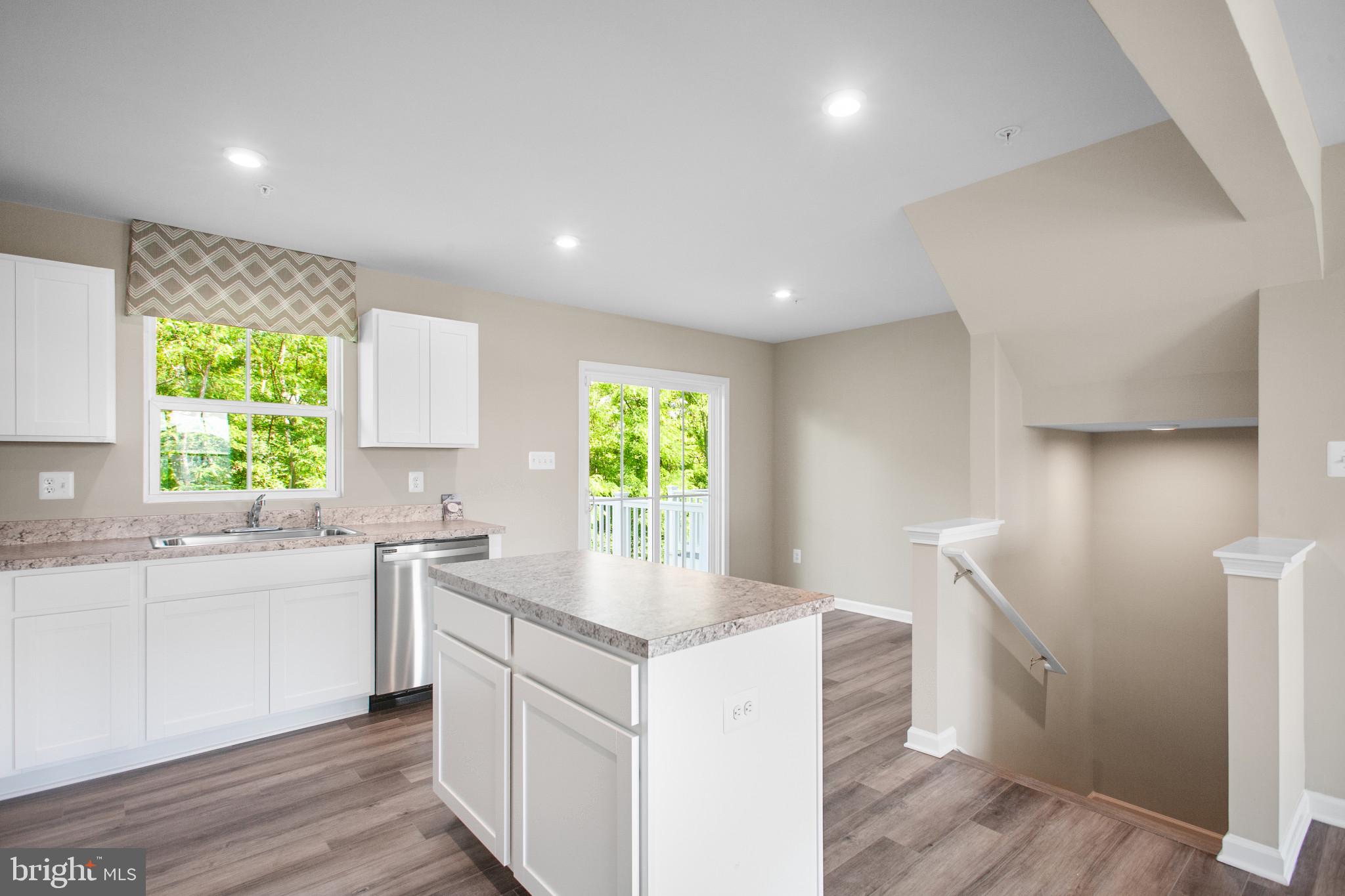 HERON POINT - Residential