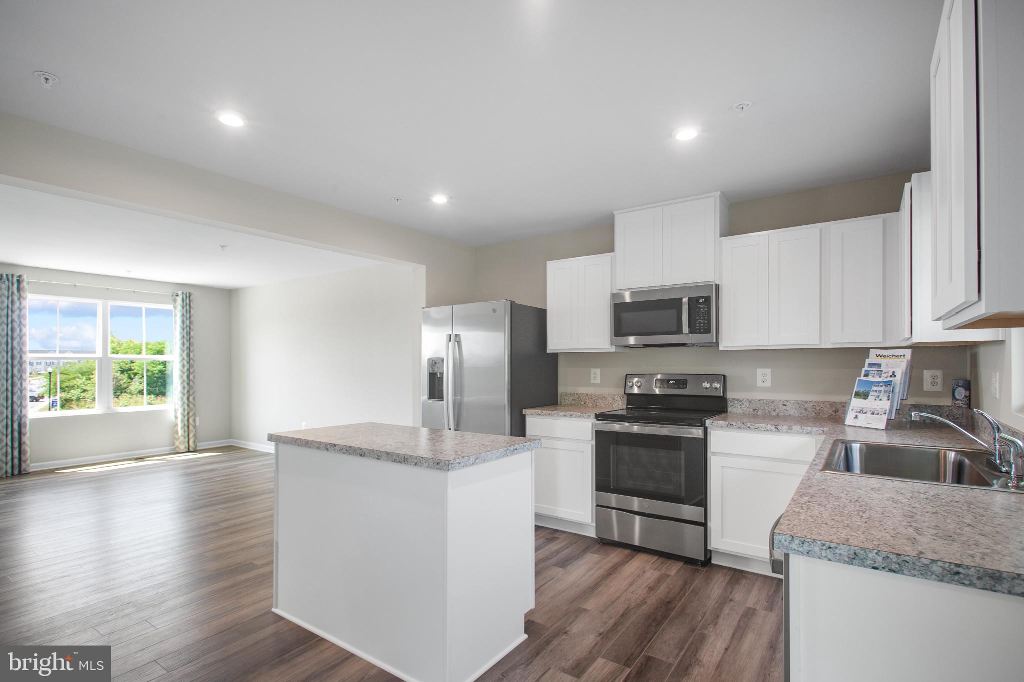 HERON POINT - Residential