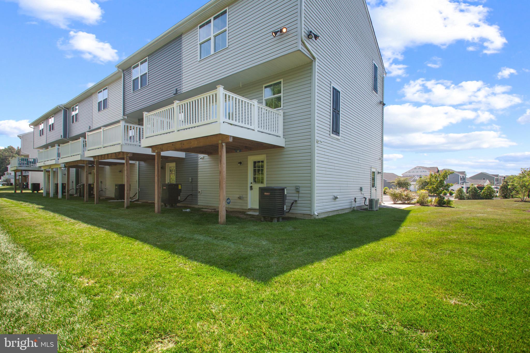 HERON POINT - Residential