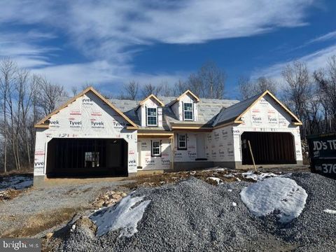 Townhouse For Sale - 11 Castle Drive #LOT 1<br/> ROBESONIA, PA 19551