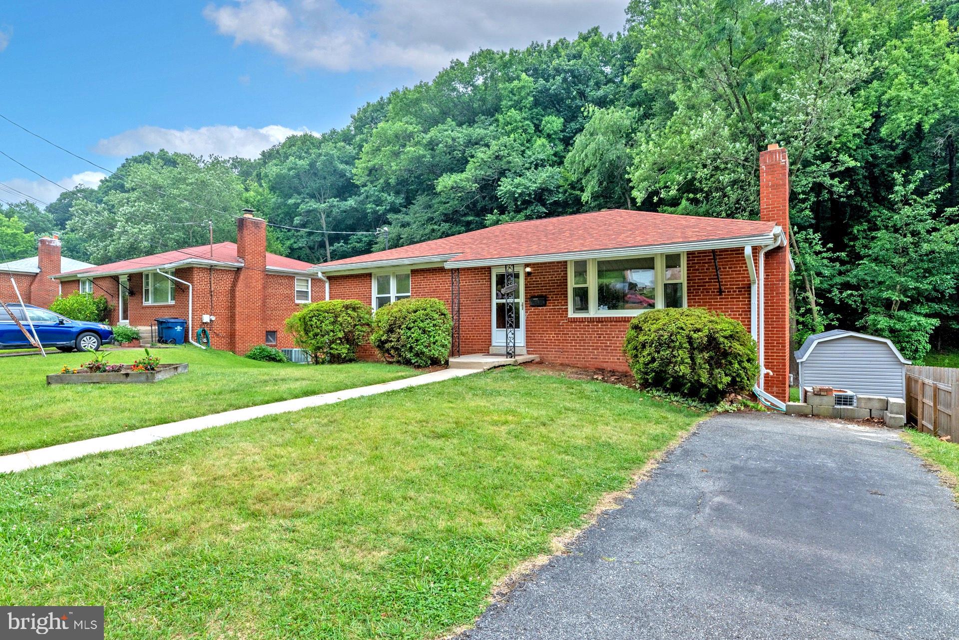 FOREST HEIGHTS - Residential