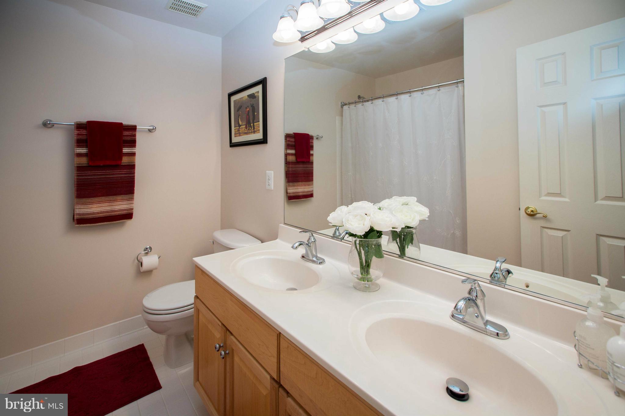 GOVERNORS GROVE - Residential