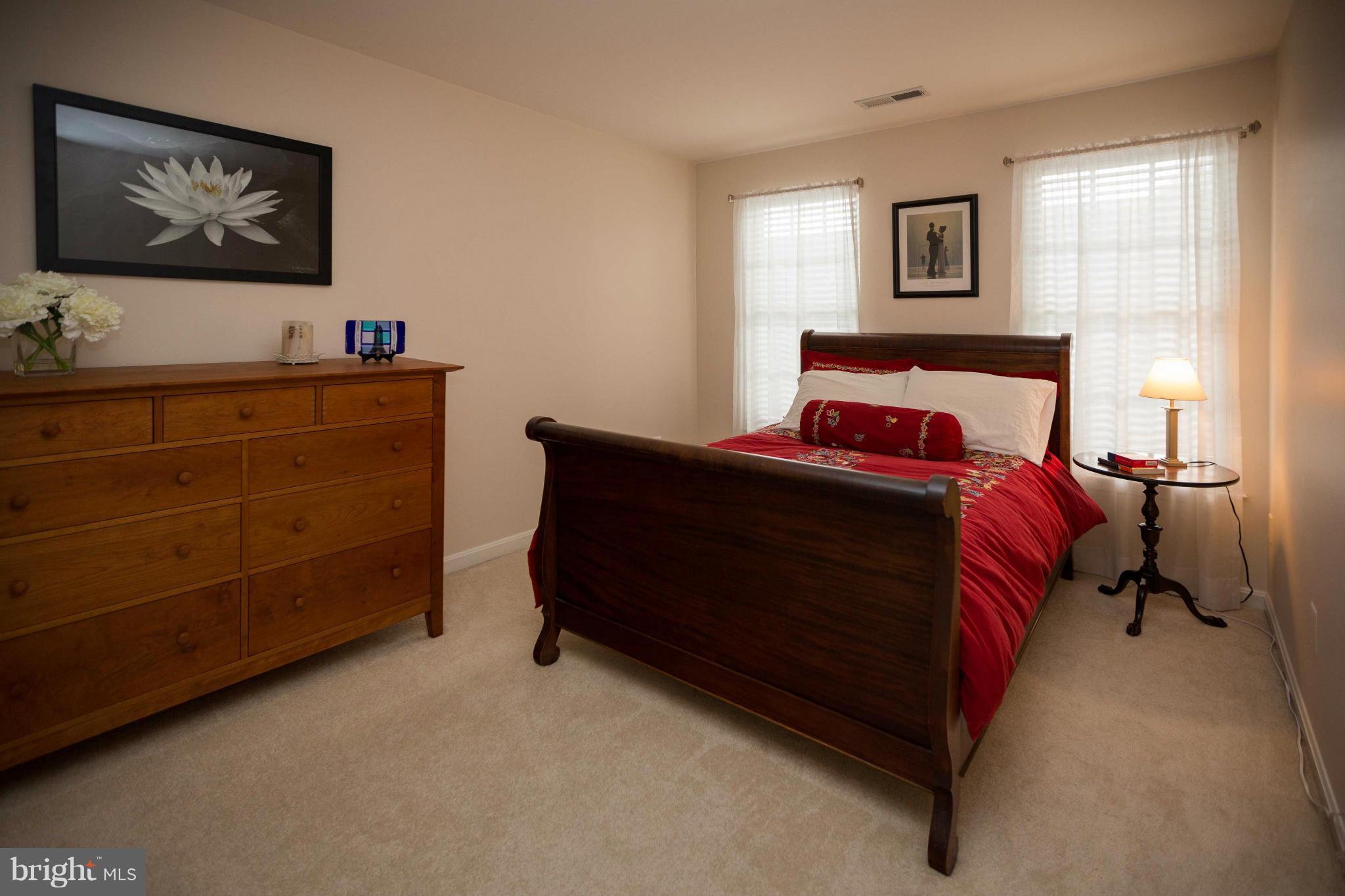 GOVERNORS GROVE - Residential