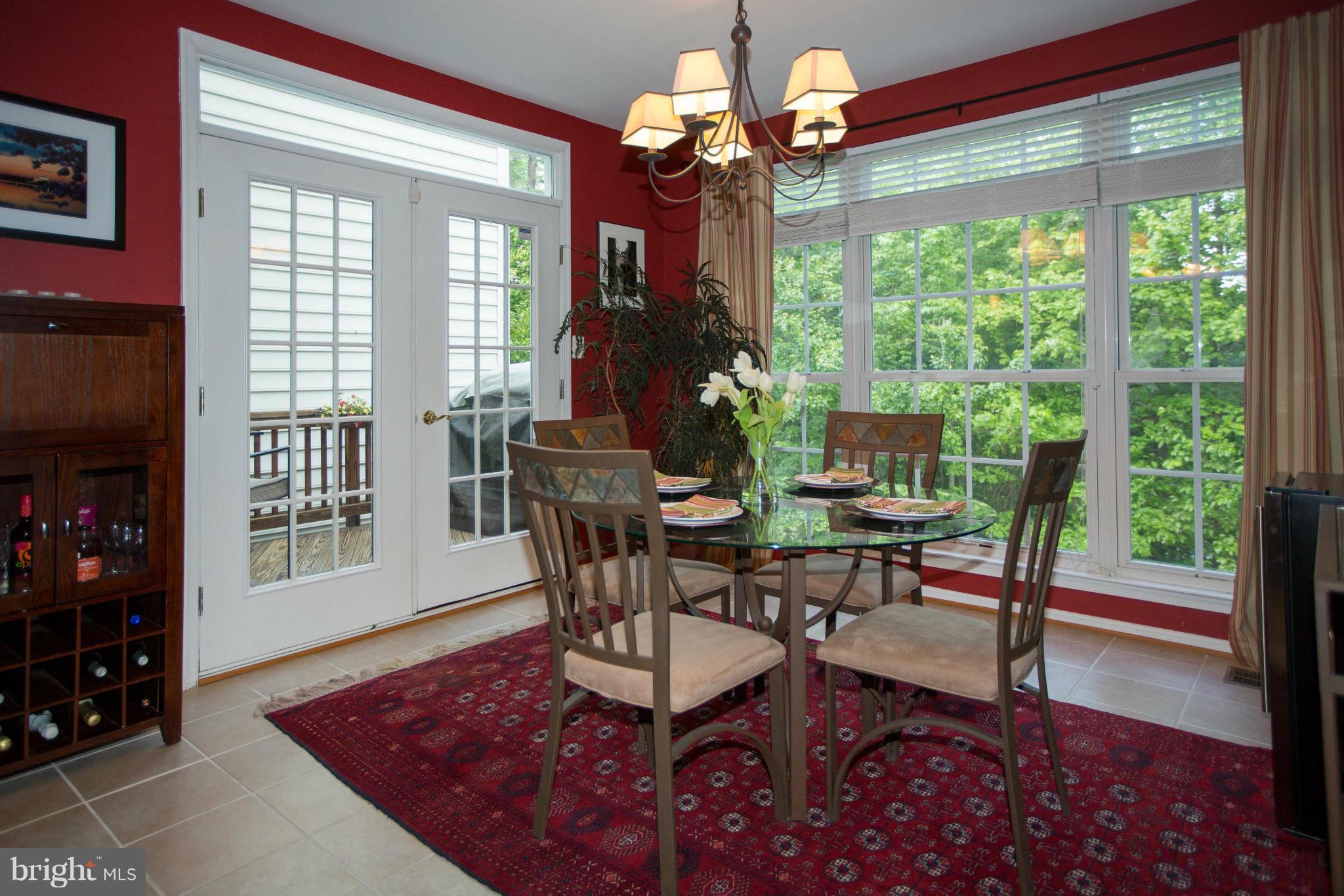 GOVERNORS GROVE - Residential