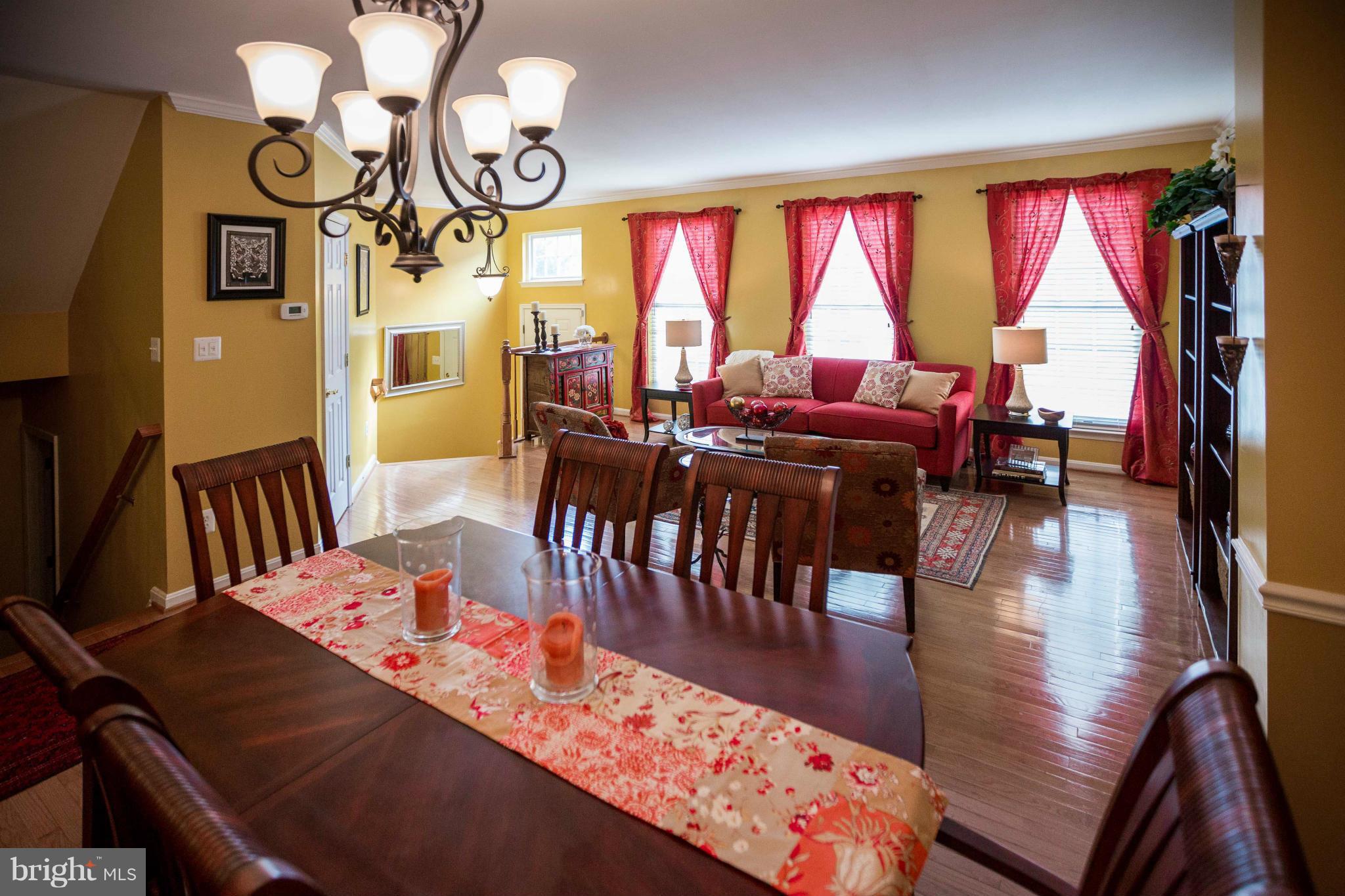 GOVERNORS GROVE - Residential