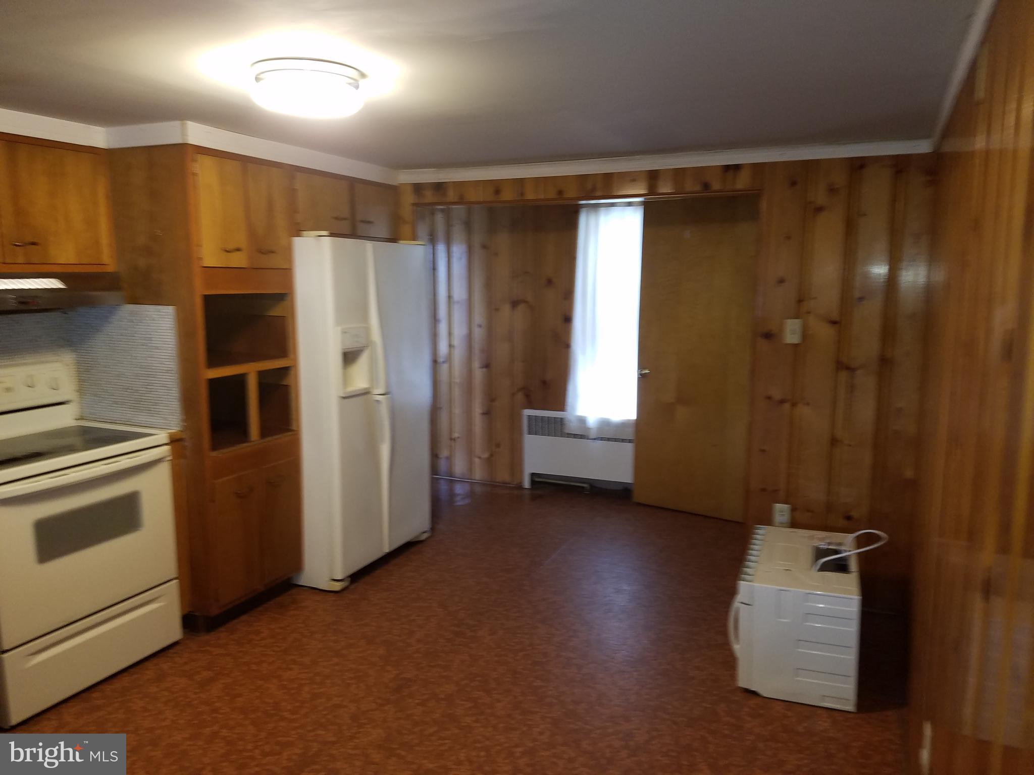 64 W GARIBALDI AVENUE