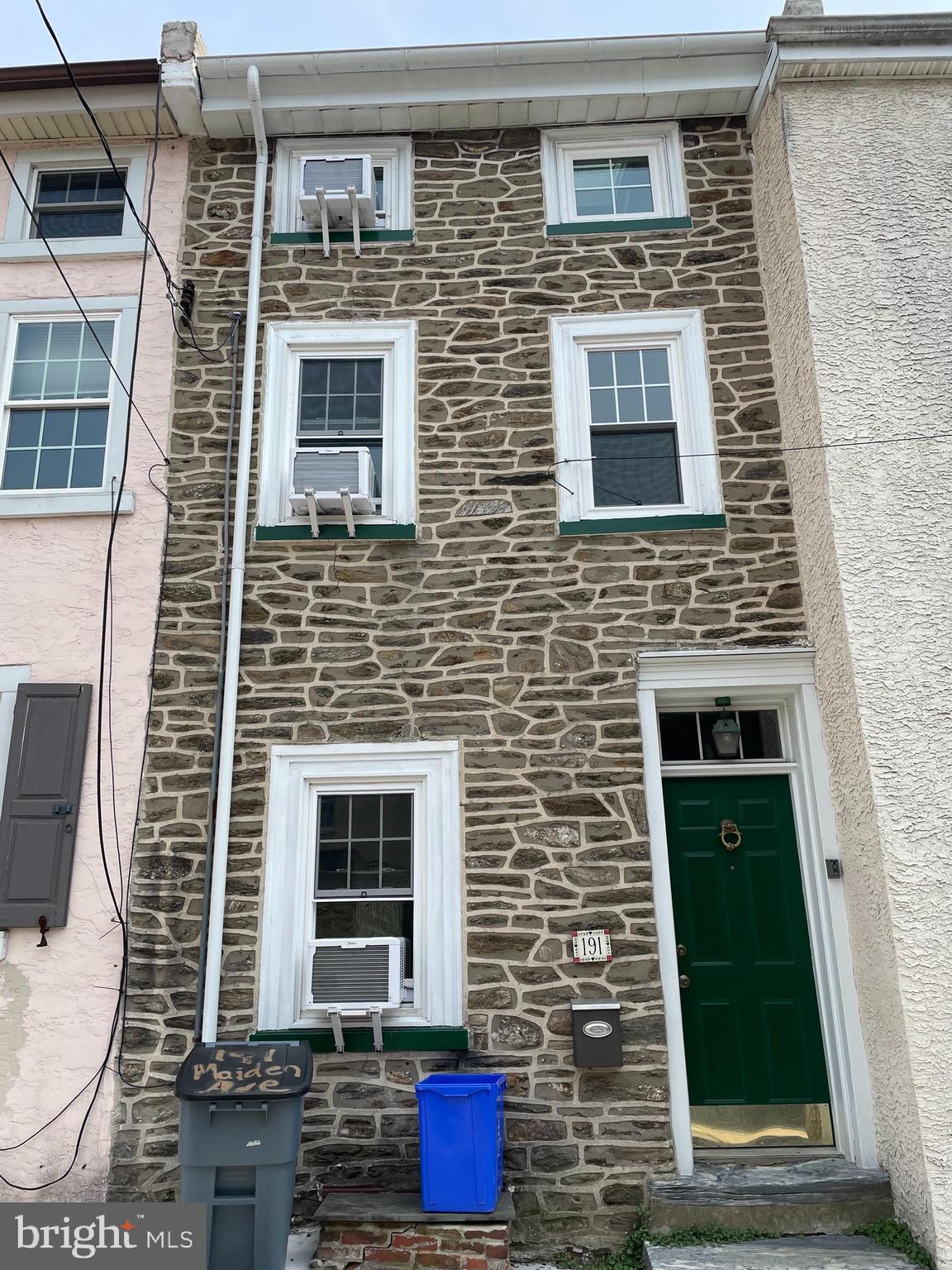 Two bedroom one bathroom, with laundry and updated amenities all conveniently located within walking to Main Street in Manayunk. When entering the property you are greeted by a beautiful living room and updated kitchen. At the rear of the house you will find a quiet and cozy deck/patio. A sprial stair case will lead you to the next two floors. The second floor has 1 bedroom and 1 full bath with stand up shower. The third floor can be used as an office or an additional bedroom. The property is available for immediate occupancy.
Pets are case by case.
Property is offered in as shown condition.