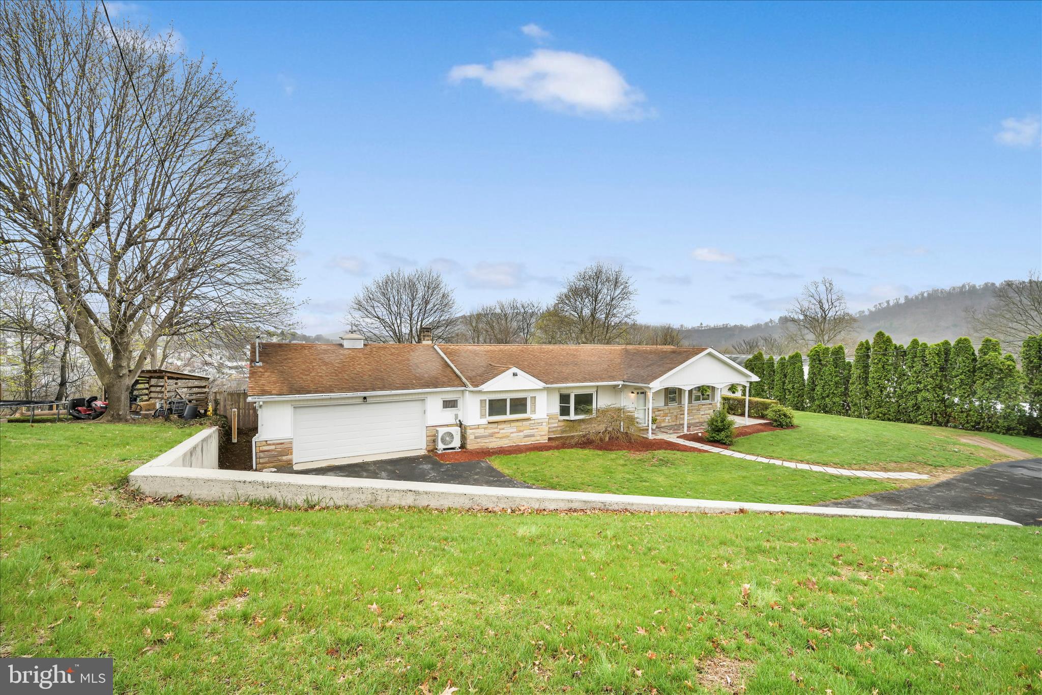 SCHUYLKILL HAVEN - Residential