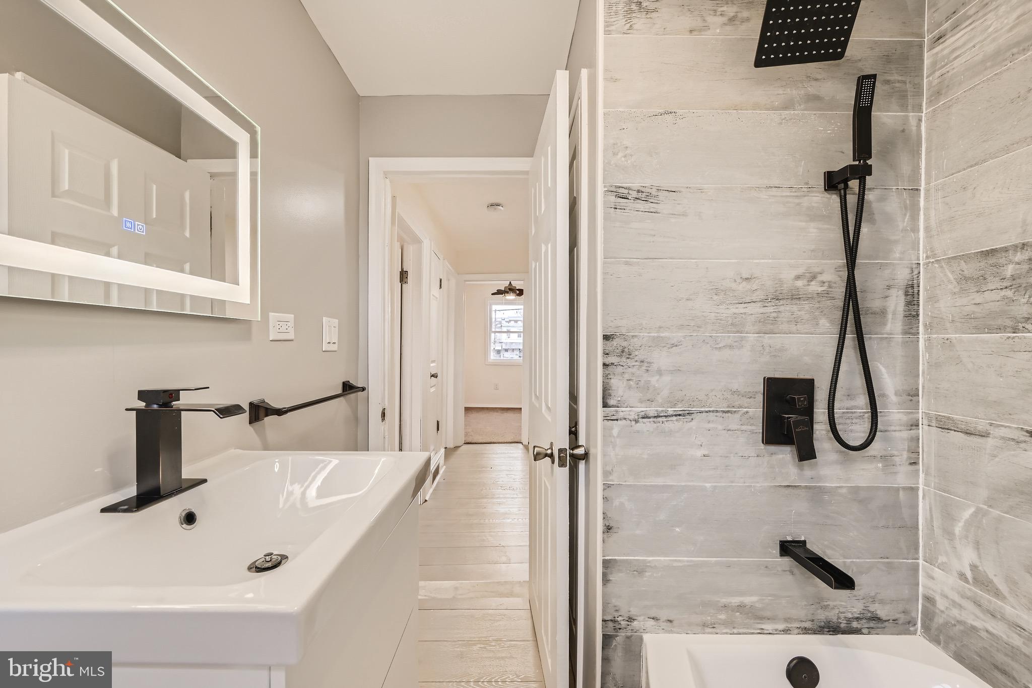 WINCHESTER - Residential