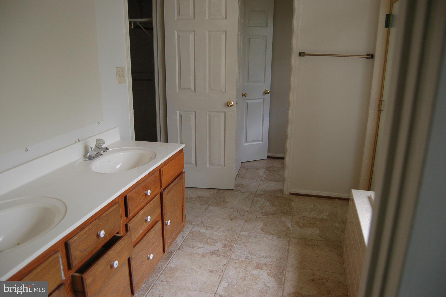 POPLAR FOREST - Residential