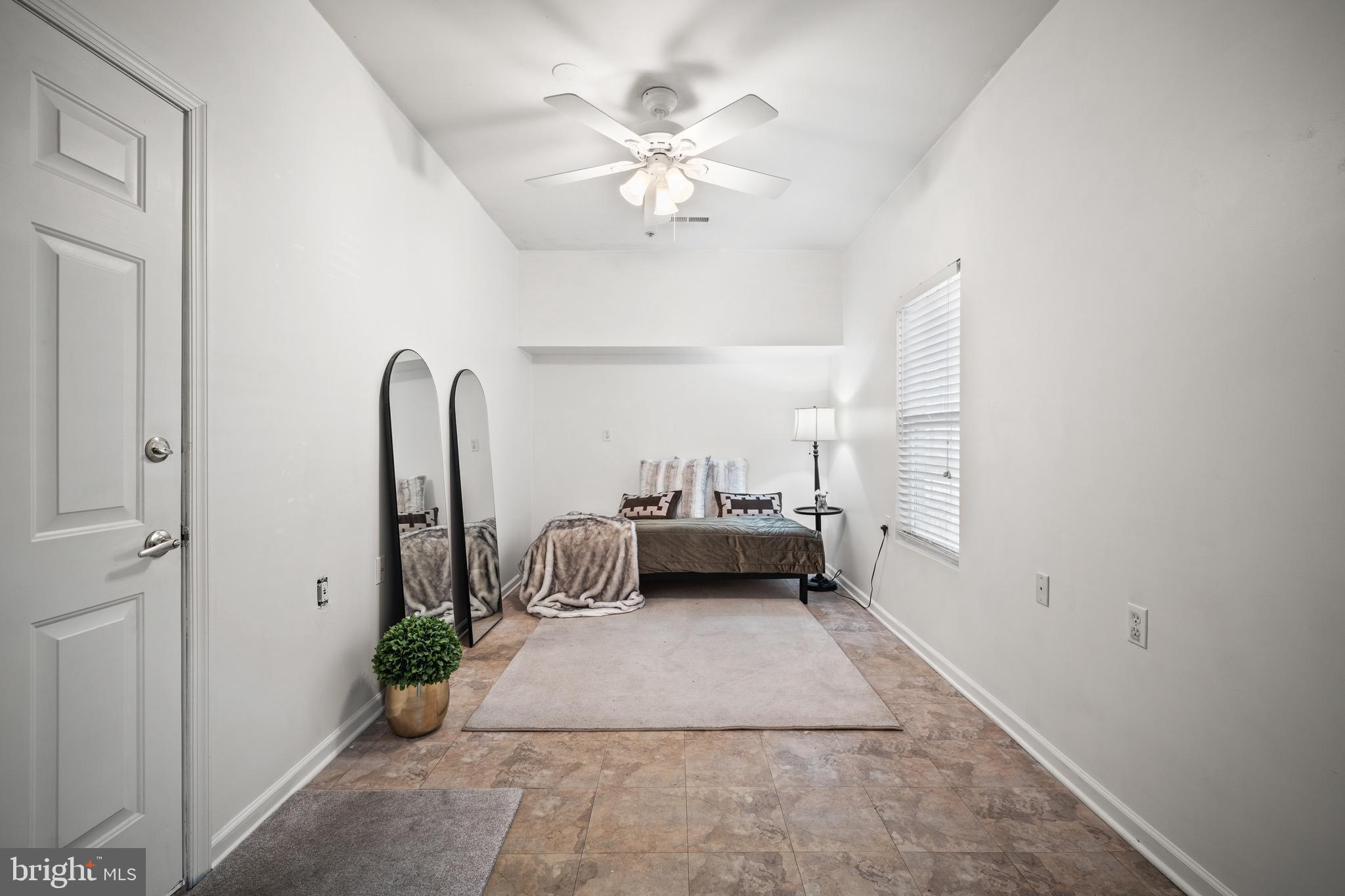 LEGACY OAKS - Residential