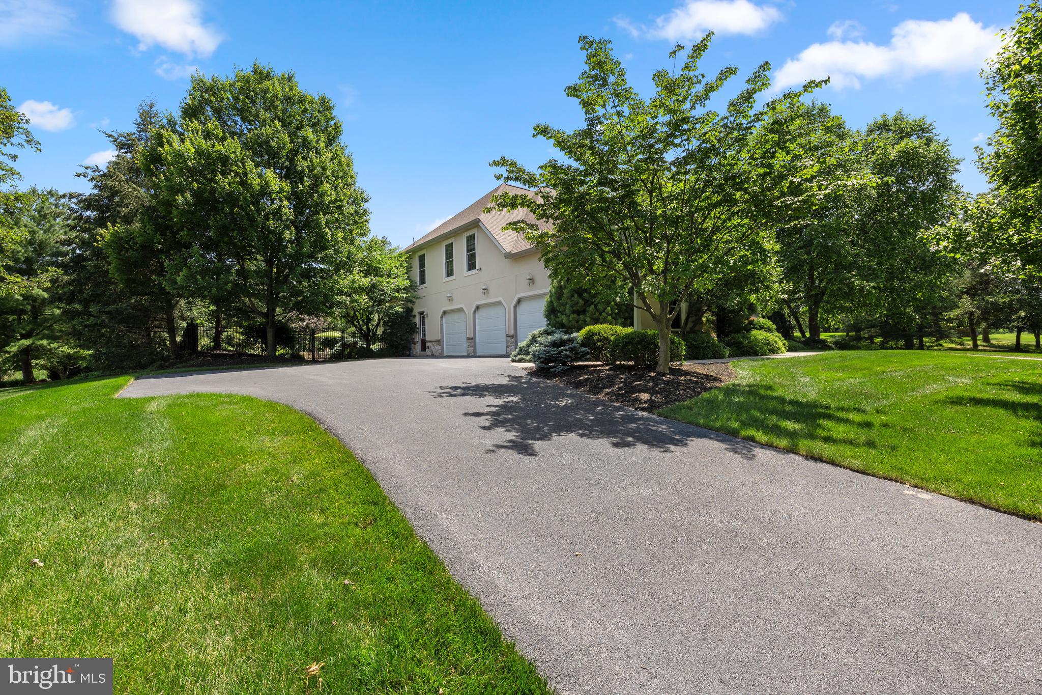 6269 RYECROFT DRIVE