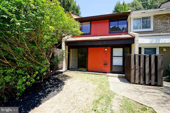 RESTON - Residential Lease