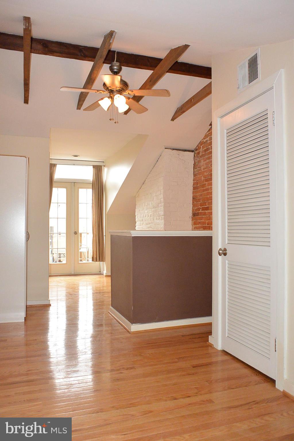 FEDERAL HILL HISTORIC DISTRICT - Residential Lease