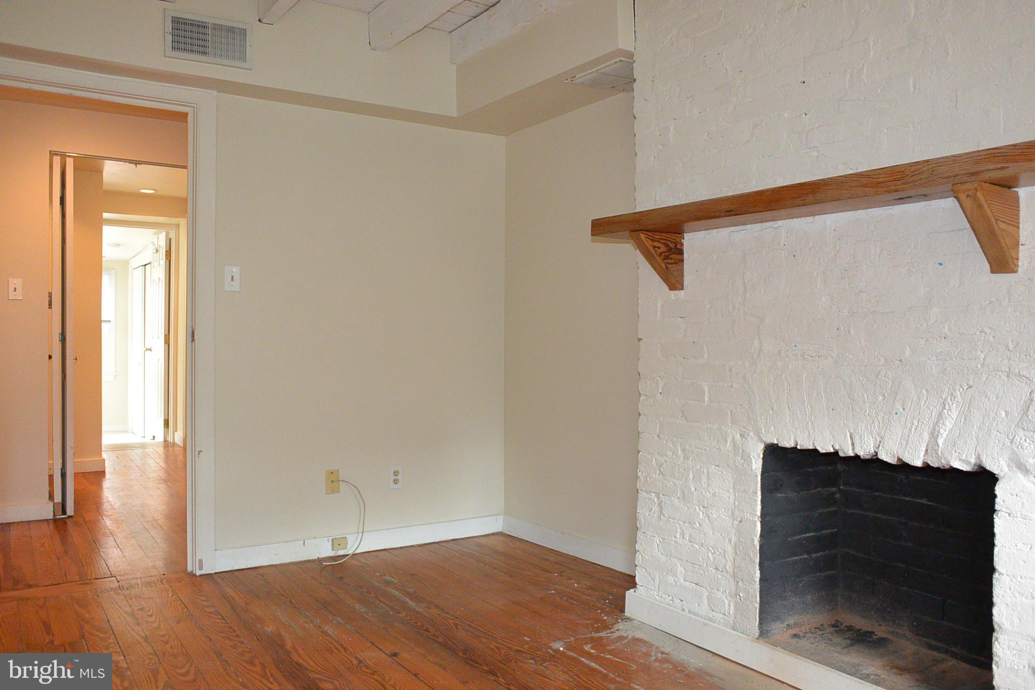 FEDERAL HILL HISTORIC DISTRICT - Residential Lease