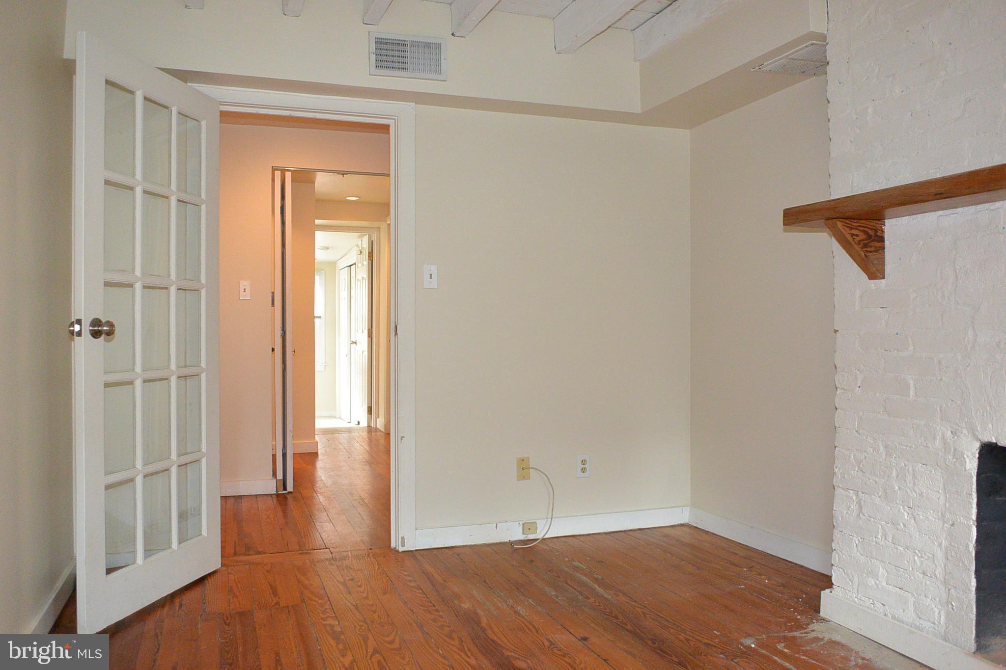 FEDERAL HILL HISTORIC DISTRICT - Residential Lease