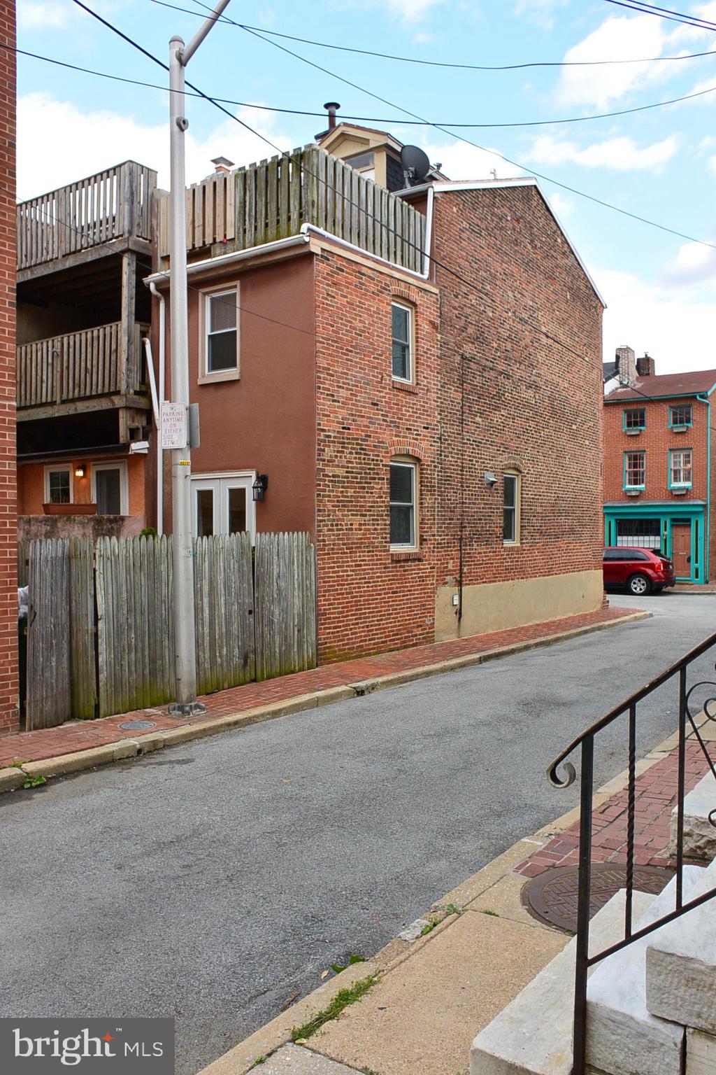 FEDERAL HILL HISTORIC DISTRICT - Residential Lease