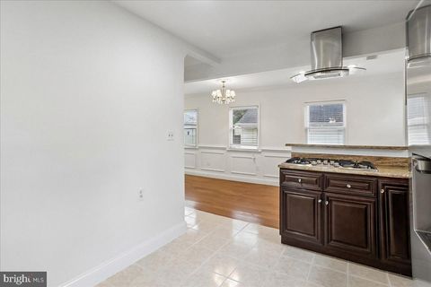 Tiny photo for 1721 S Monroe Street S, ARLINGTON, VA 22204 (MLS # VAAR2069188)